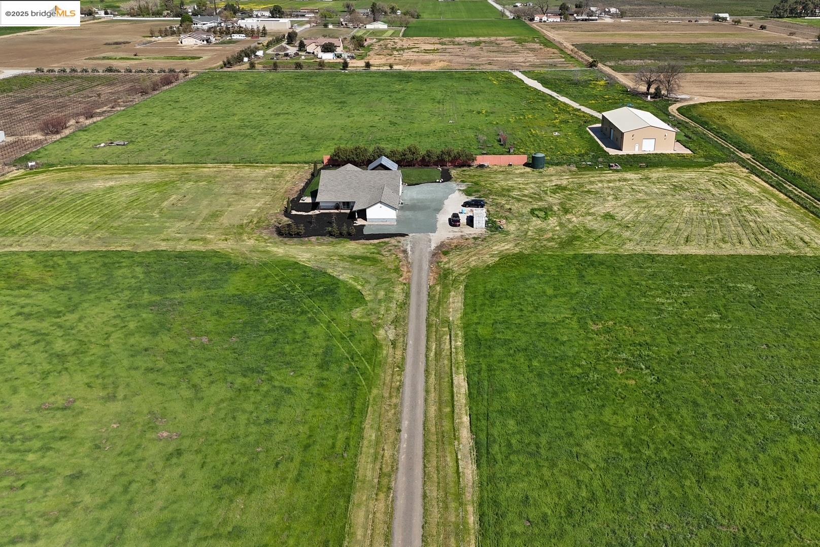 Detail Gallery Image 13 of 60 For 2200 Delta Road, Knightsen,  CA 94548 - 3 Beds | 3/1 Baths