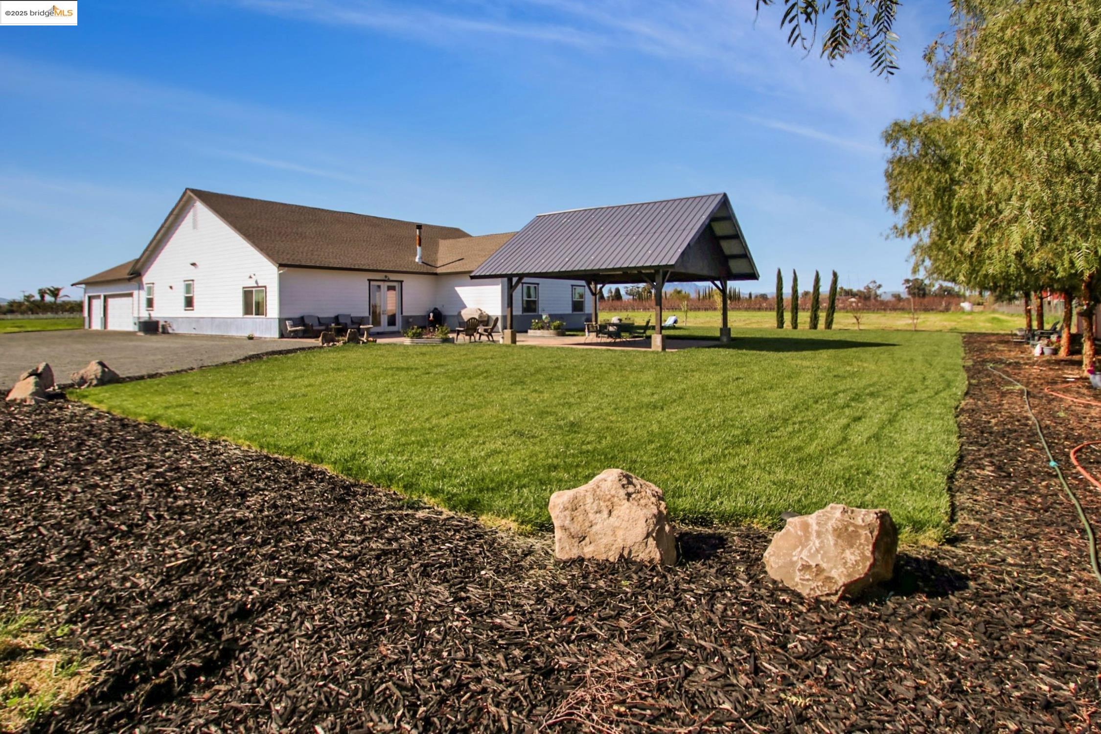 Detail Gallery Image 21 of 60 For 2200 Delta Road, Knightsen,  CA 94548 - 3 Beds | 3/1 Baths