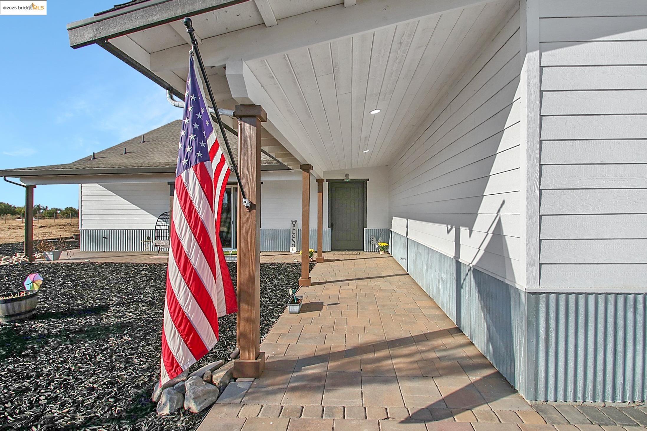 Detail Gallery Image 5 of 60 For 2200 Delta Road, Knightsen,  CA 94548 - 3 Beds | 3/1 Baths
