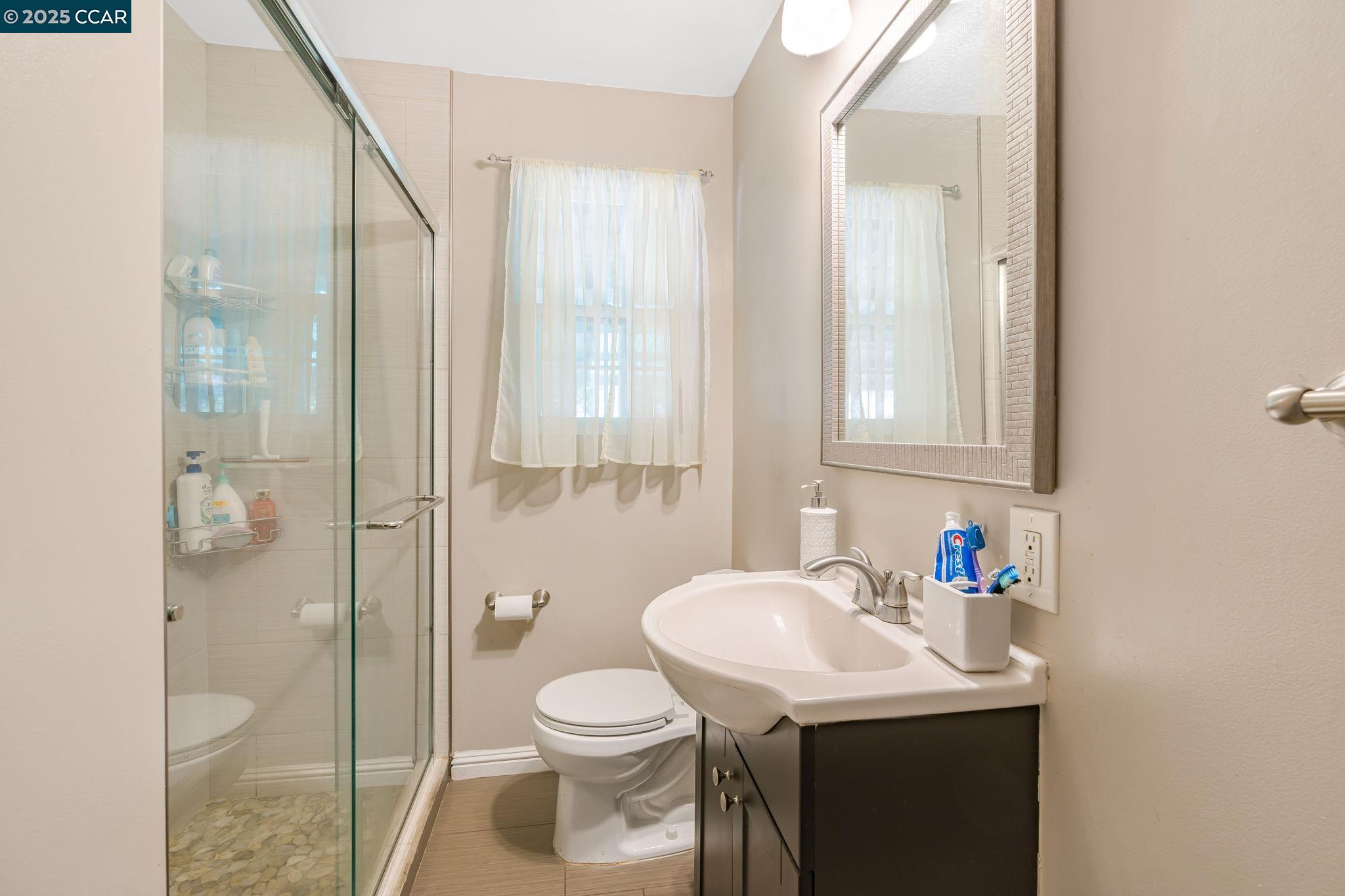 Detail Gallery Image 12 of 23 For 1220 S Sutter St, Stockton,  CA 95206 - 3 Beds | 1 Baths