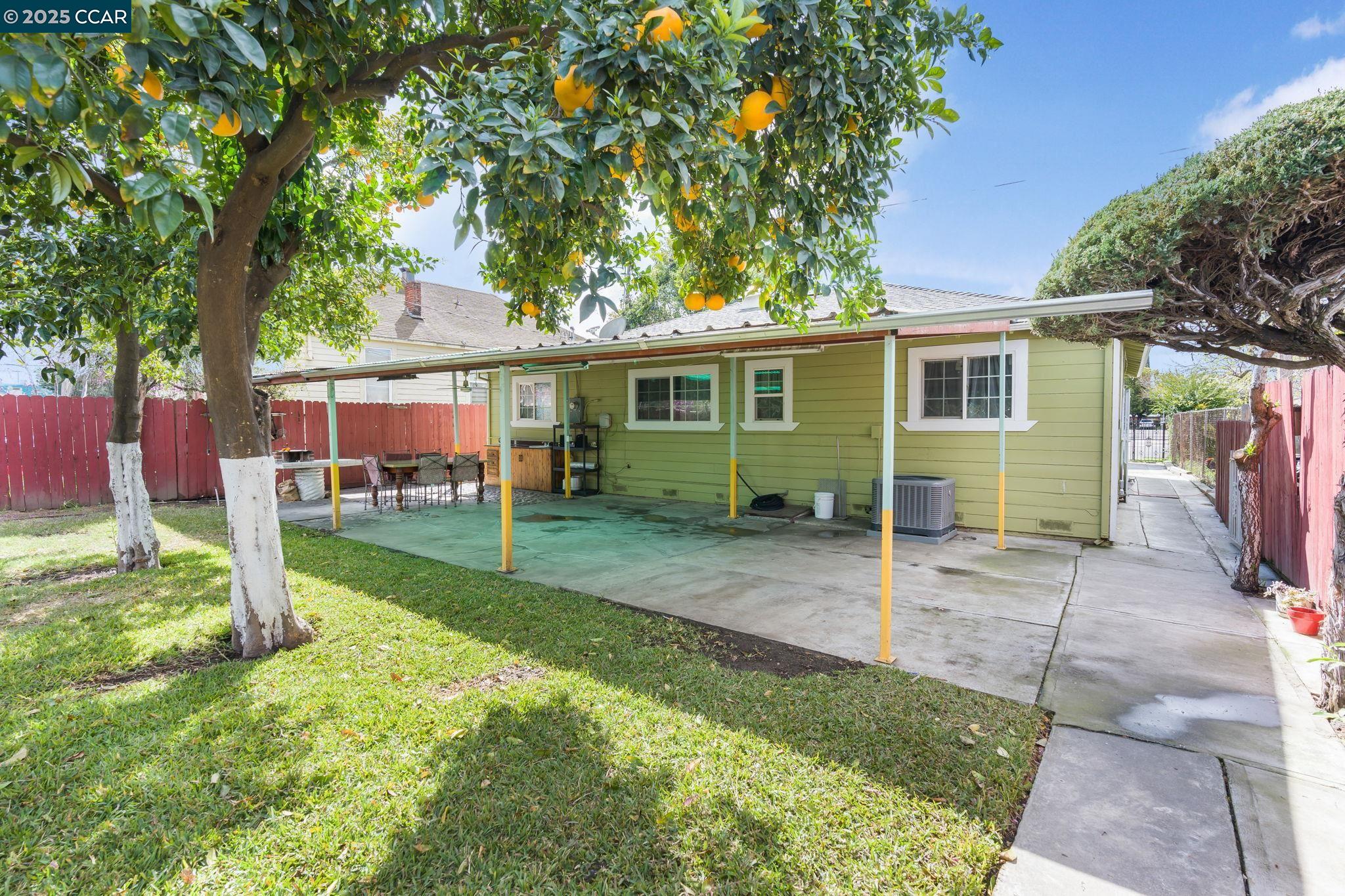 Detail Gallery Image 17 of 23 For 1220 S Sutter St, Stockton,  CA 95206 - 3 Beds | 1 Baths