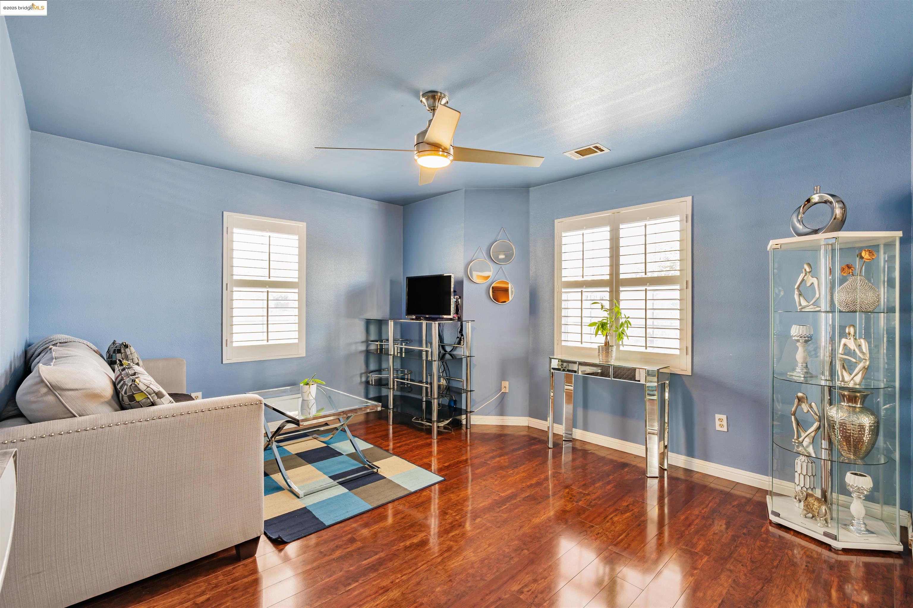 Detail Gallery Image 10 of 15 For 343 Carolina St, Vallejo,  CA 94590 - 3 Beds | 2/1 Baths