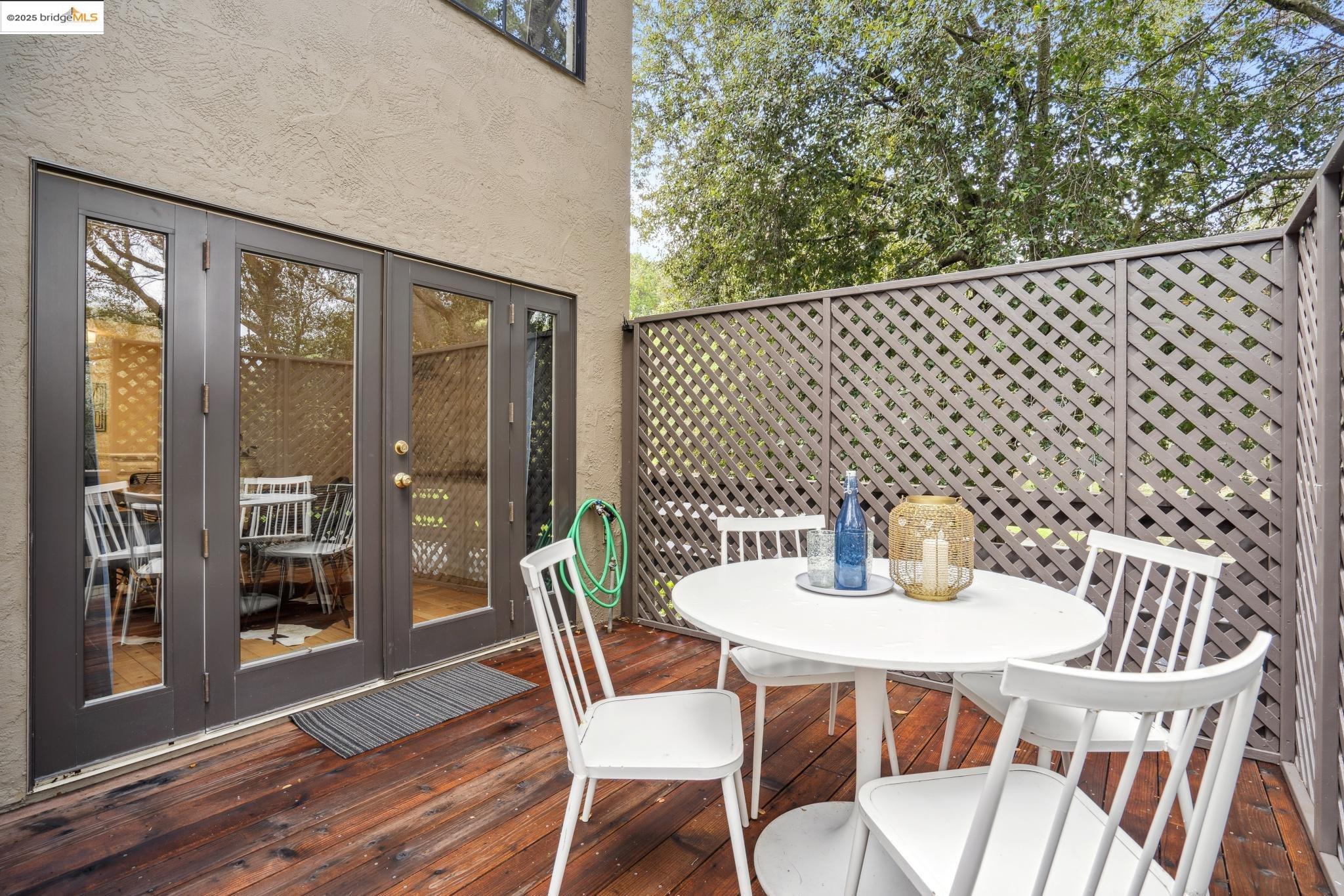 Detail Gallery Image 34 of 34 For 97 Clarewood Lane, Oakland,  CA 94618 - 2 Beds | 2/1 Baths