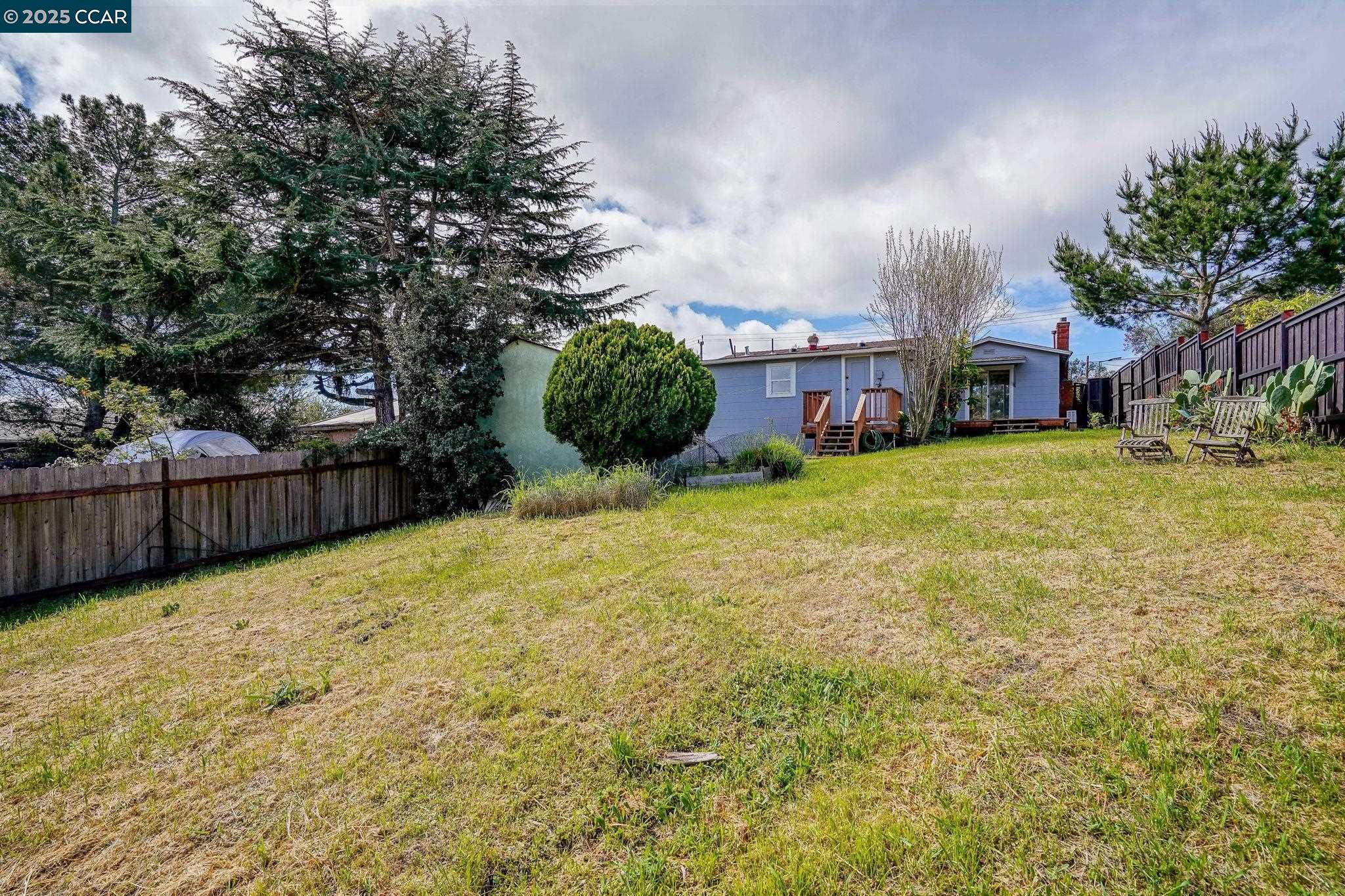 Detail Gallery Image 21 of 23 For 742 La Paloma Rd, El Sobrante,  CA 94803 - 2 Beds | 1 Baths