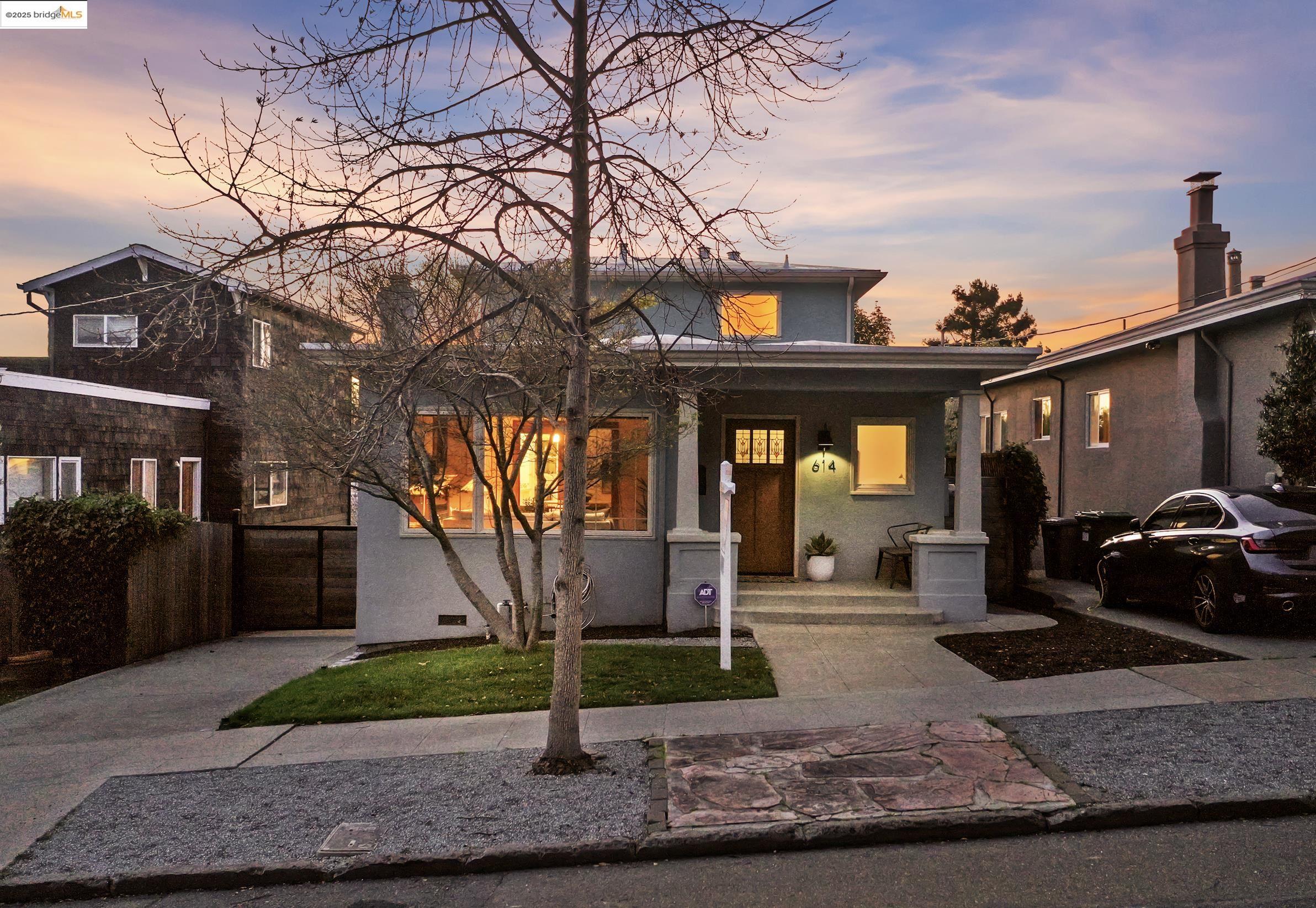 Detail Gallery Image 1 of 1 For 614 Peralta Ave, Berkeley,  CA 94707 - 3 Beds | 2 Baths