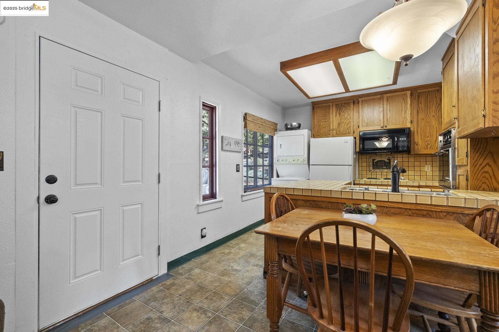 Detail Gallery Image 11 of 24 For 173 Cliff, Pinecrest,  CA 95364 - 2 Beds | 1 Baths
