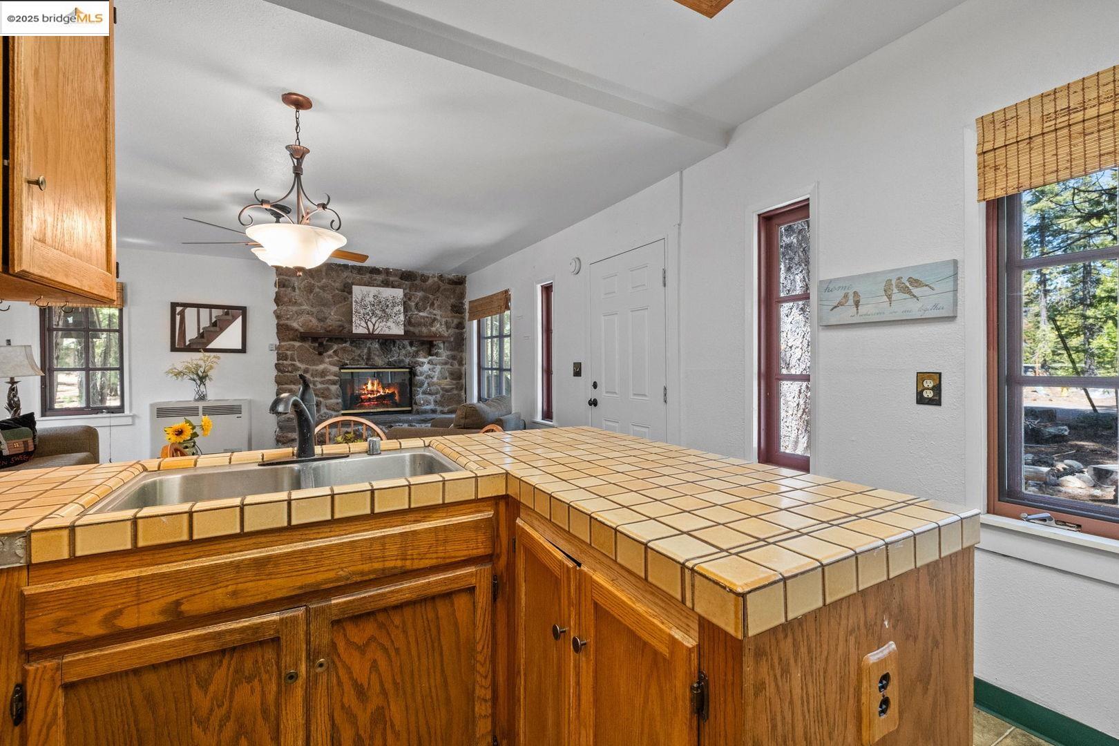 Detail Gallery Image 9 of 24 For 173 Cliff, Pinecrest,  CA 95364 - 2 Beds | 1 Baths