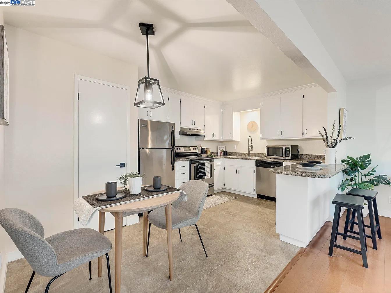 3054 Bona St # A, Oakland, California 94601, 2 Bedrooms Bedrooms, 4 Rooms Rooms,1 BathroomBathrooms,Residential,For Sale,3054 Bona St # A,41089512