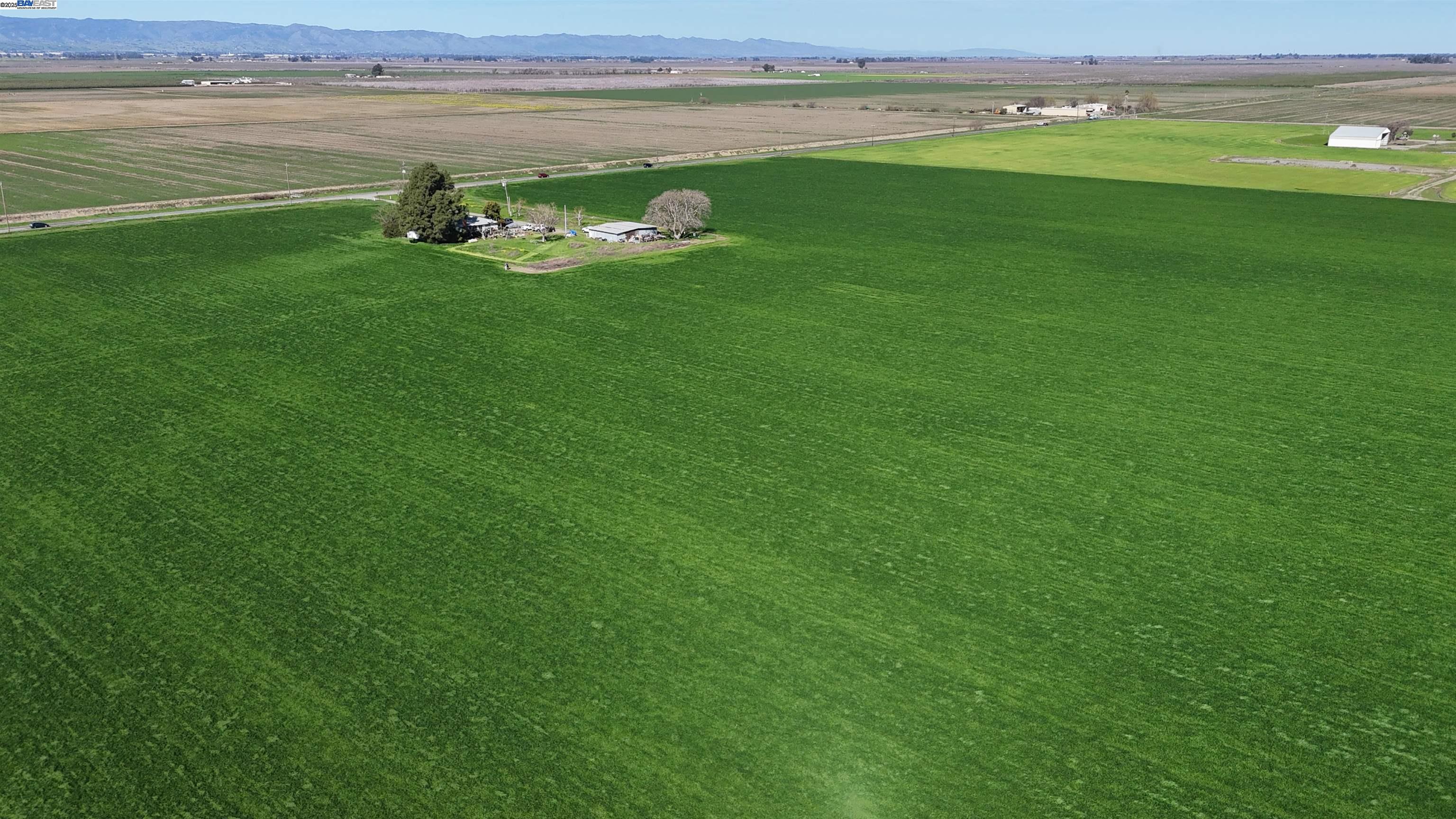 Detail Gallery Image 3 of 8 For 6282 Rio Dixon Rd, Dixon,  CA 95620 - 3 Beds | 2 Baths