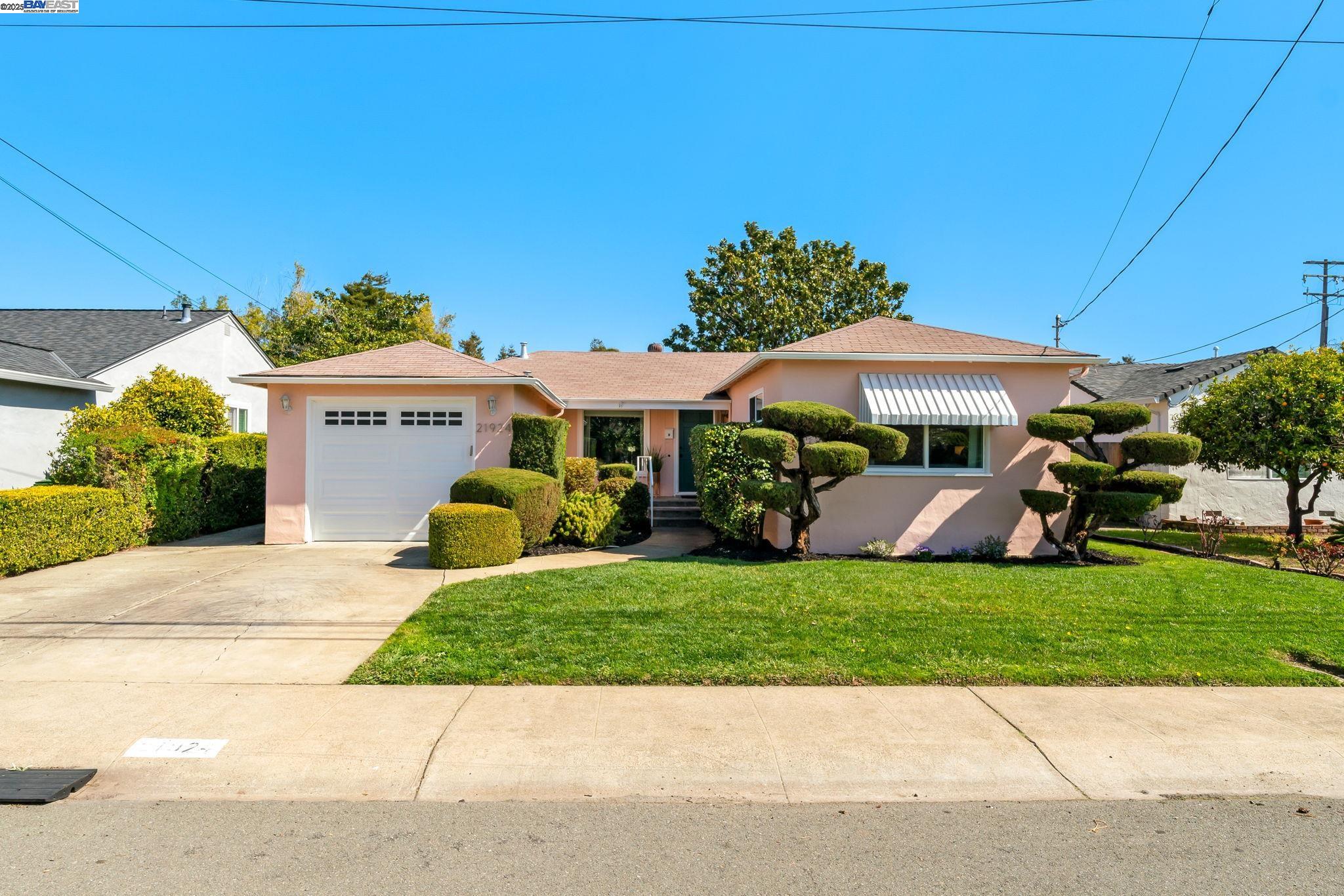 Detail Gallery Image 1 of 1 For 21924 Ada, Castro Valley,  CA 94546-6306 - 3 Beds | 2 Baths
