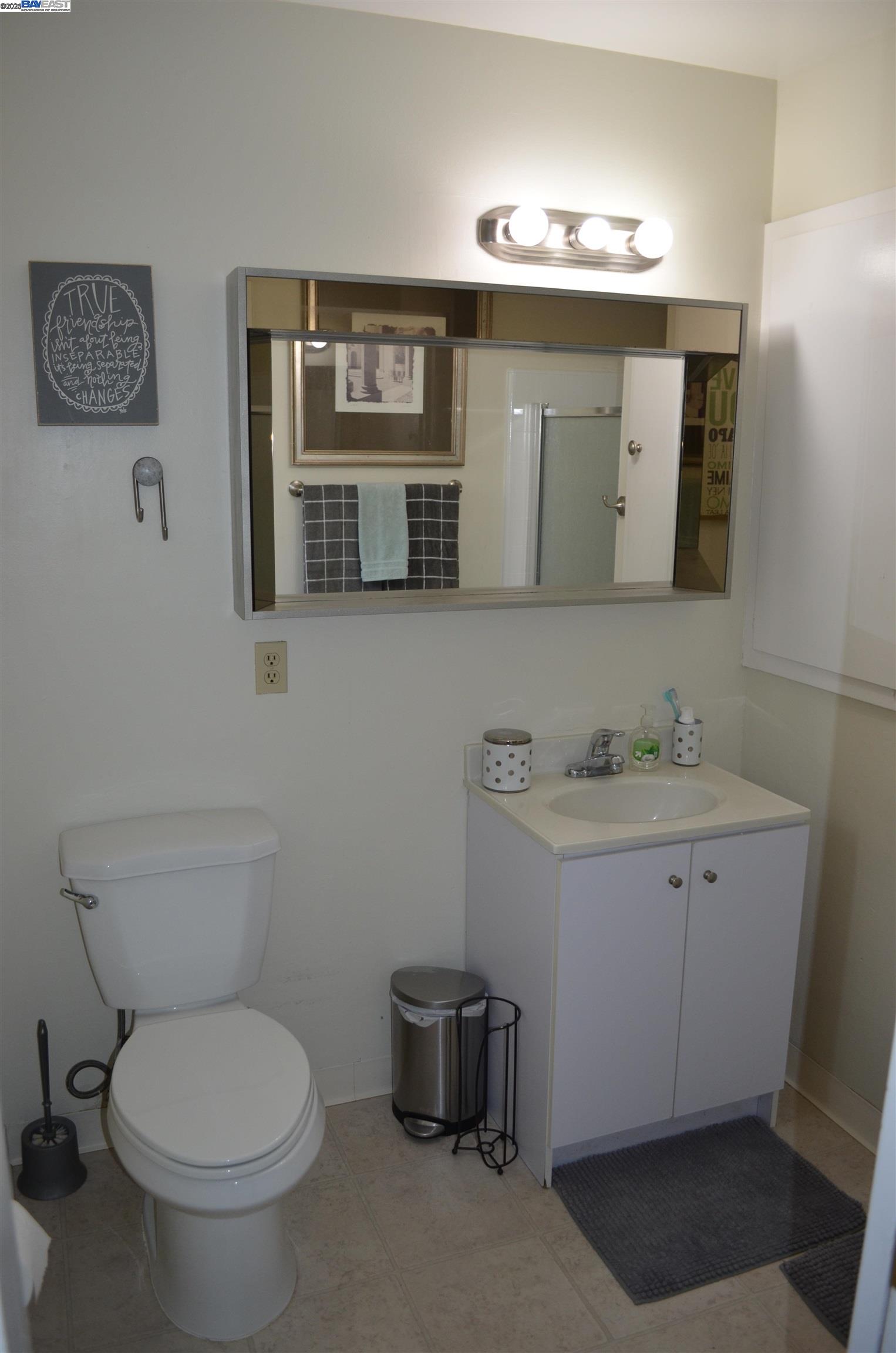 Detail Gallery Image 20 of 31 For 989 Twin Brook Dr, San Jose,  CA 95126 - 4 Beds | 2/1 Baths