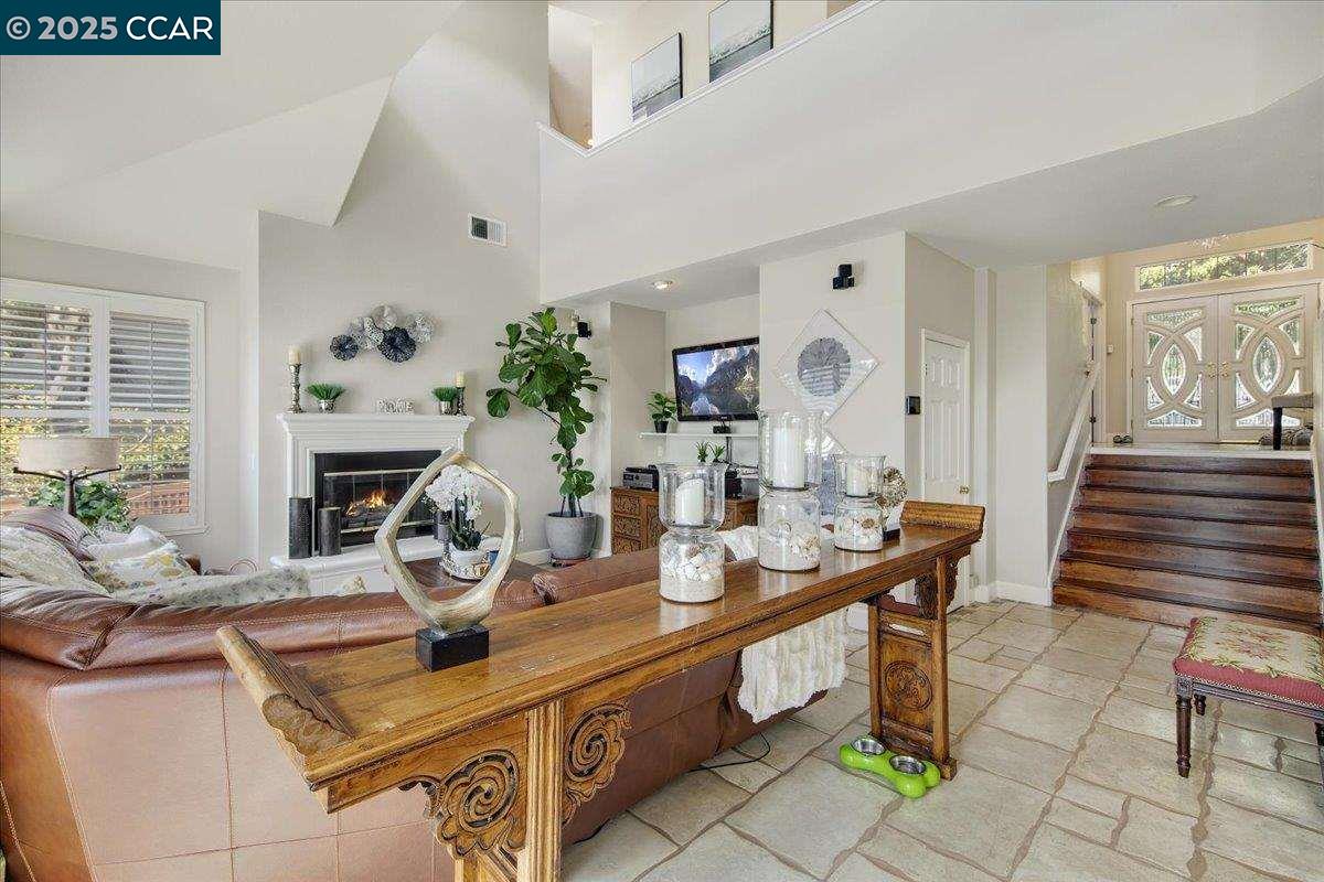 Detail Gallery Image 11 of 40 For 3796 Emery Ct, Concord,  CA 94518 - 4 Beds | 3 Baths
