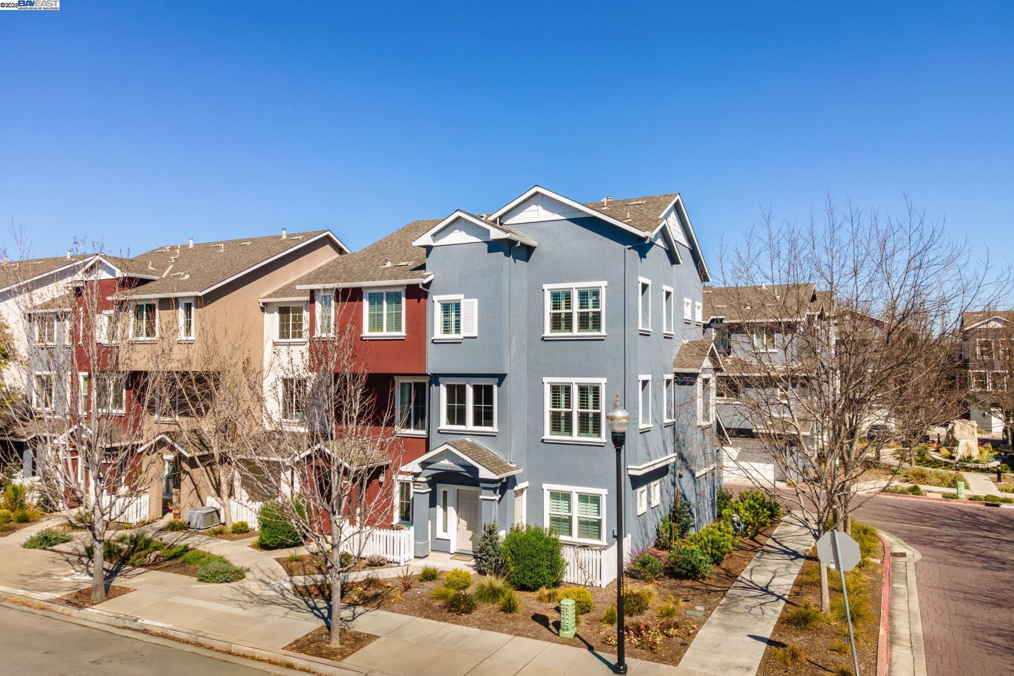 Detail Gallery Image 1 of 1 For 1132 Campbell Ave, San Jose,  CA 95126 - 3 Beds | 3/1 Baths