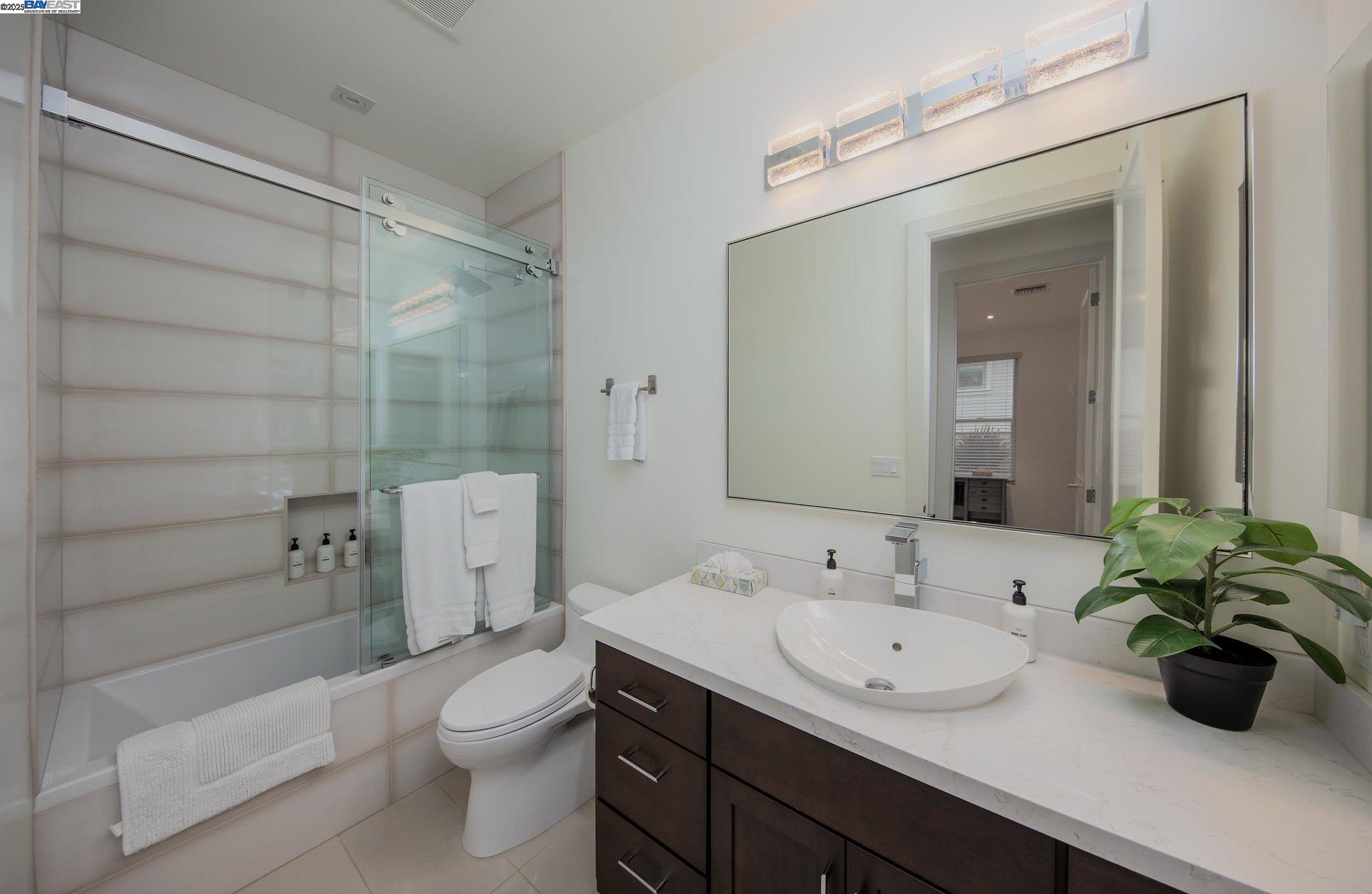 Detail Gallery Image 12 of 25 For 996 Harbor Haven Dr, Bodega Bay,  CA 94923 - 3 Beds | 2 Baths
