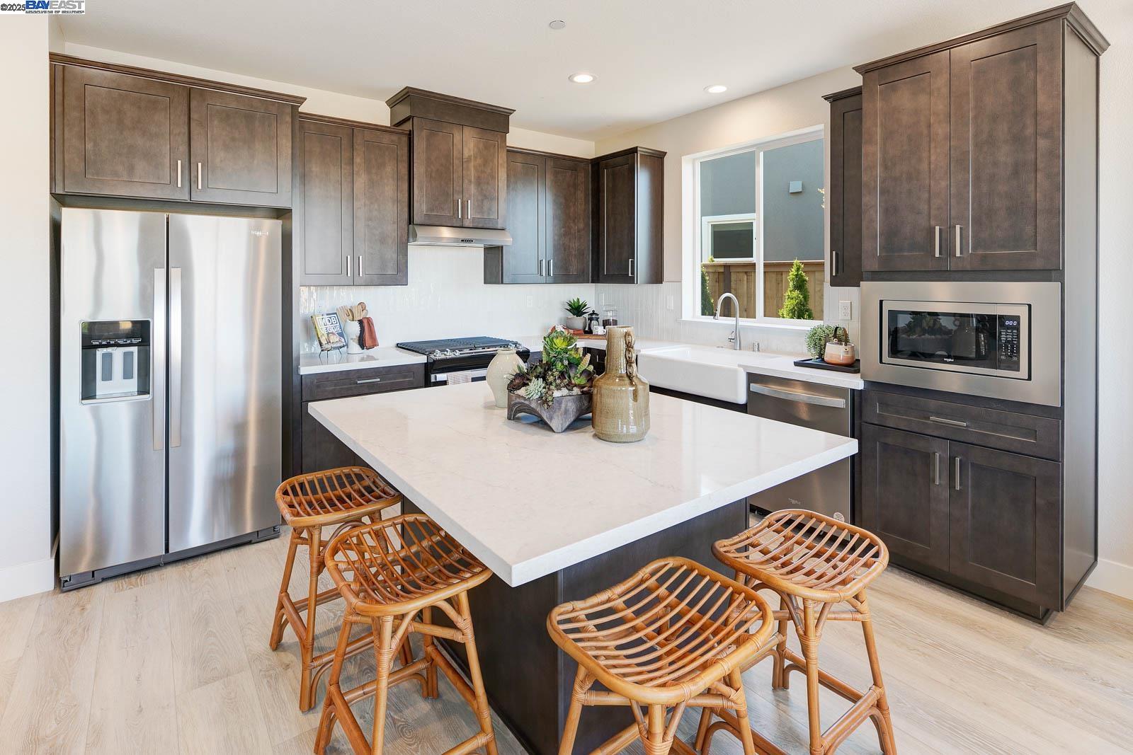 Detail Gallery Image 11 of 30 For 1361 Marceline Drive, Manteca,  CA 95336 - 2 Beds | 2 Baths