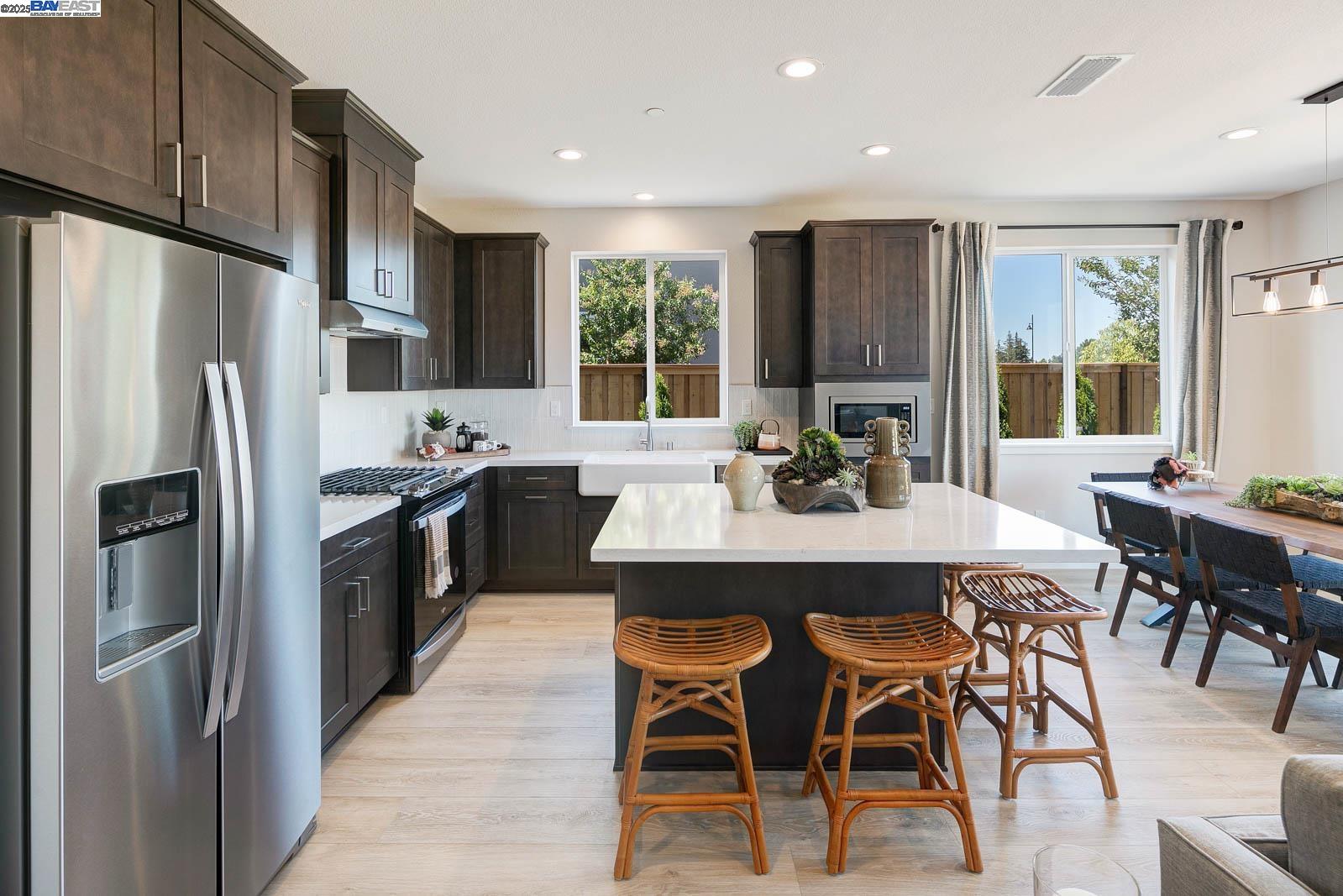 Detail Gallery Image 12 of 30 For 1361 Marceline Drive, Manteca,  CA 95336 - 2 Beds | 2 Baths