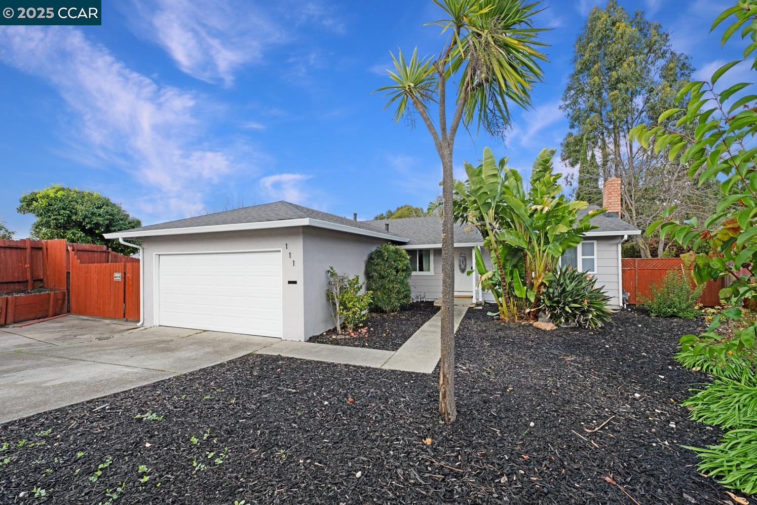 Detail Gallery Image 1 of 1 For 111 Edgehill Ct, Vallejo,  CA 94589 - 3 Beds | 3 Baths