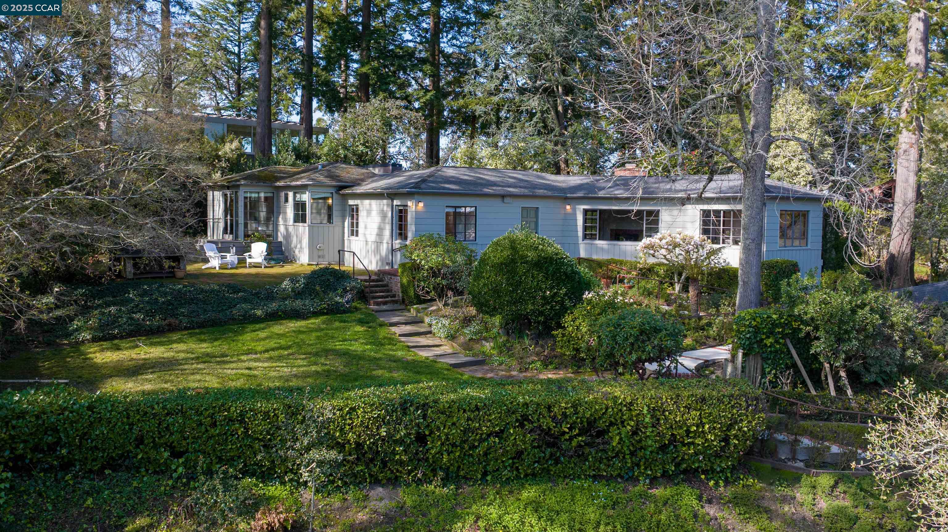 636 Woodmont