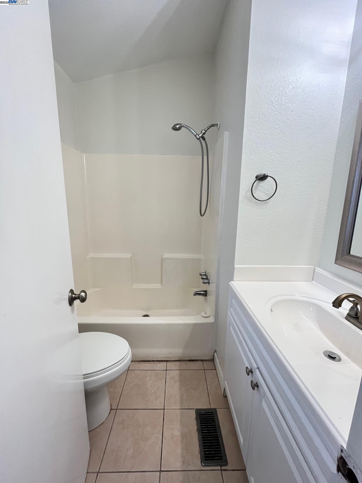 property-img