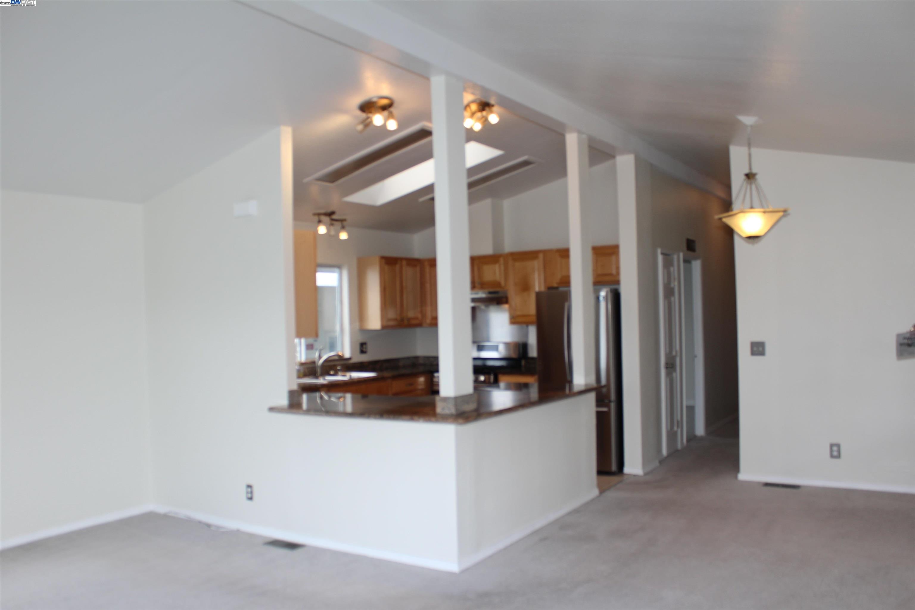 property-img