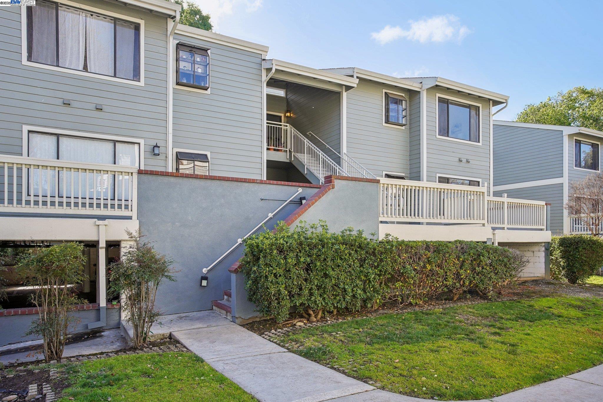Detail Gallery Image 2 of 25 For 3485 Bridgewood Ter #205,  Fremont,  CA 94536 - 2 Beds | 2 Baths