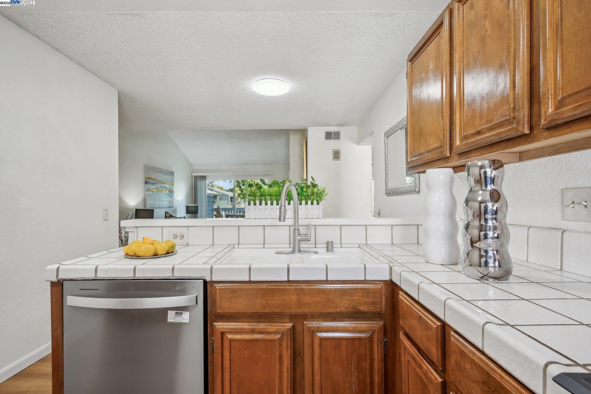 Detail Gallery Image 12 of 25 For 3485 Bridgewood Ter #205,  Fremont,  CA 94536 - 2 Beds | 2 Baths