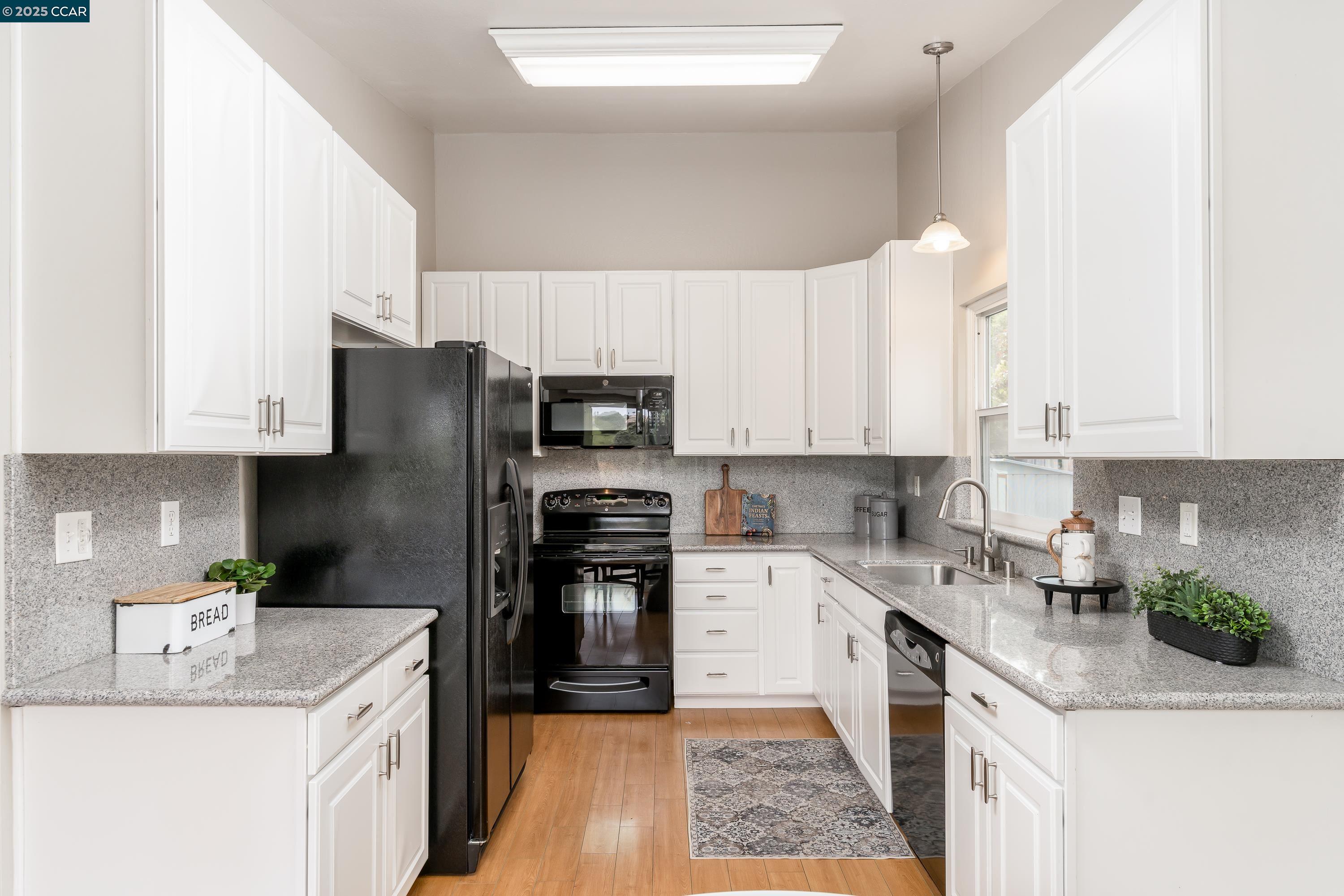 property-img