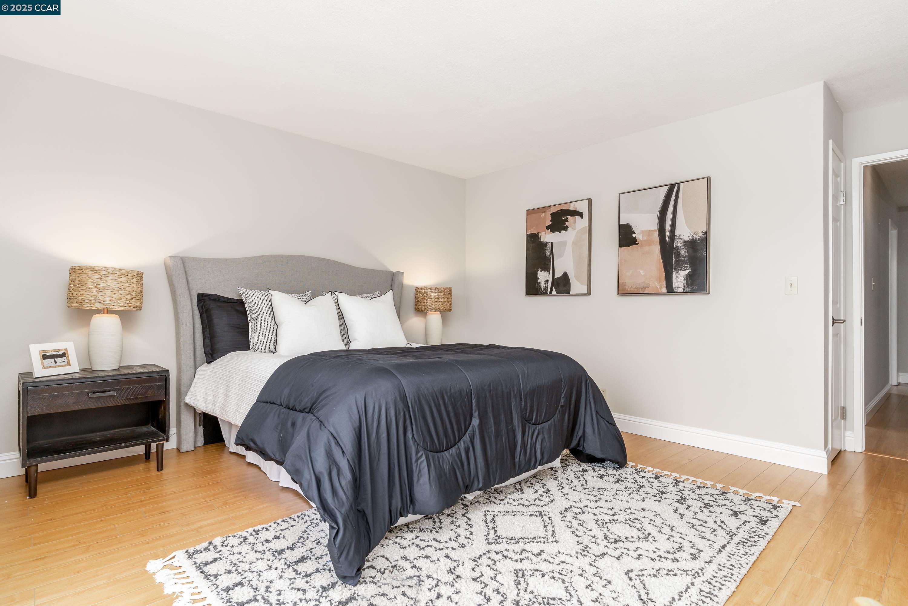 property-img
