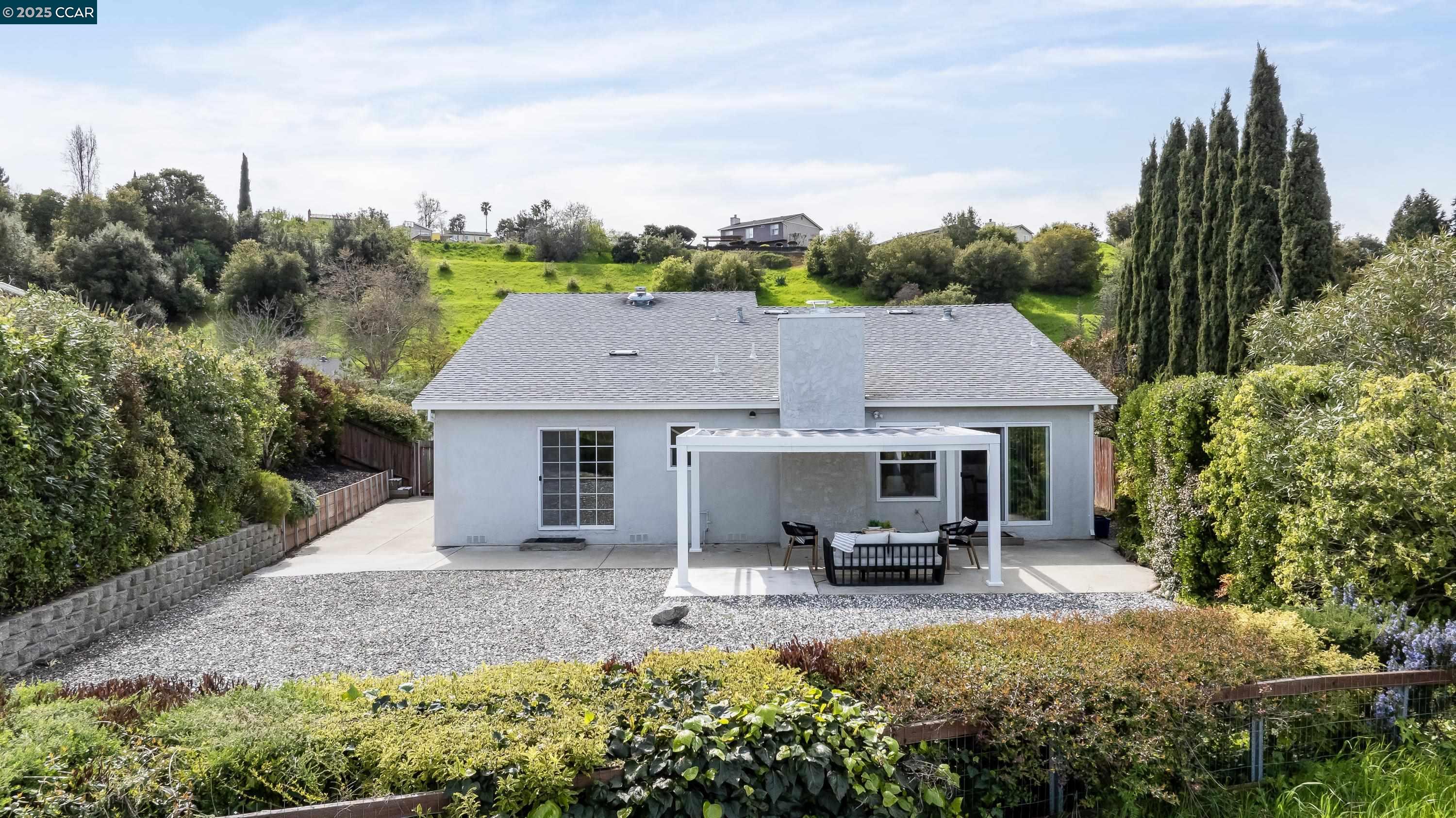 property-img