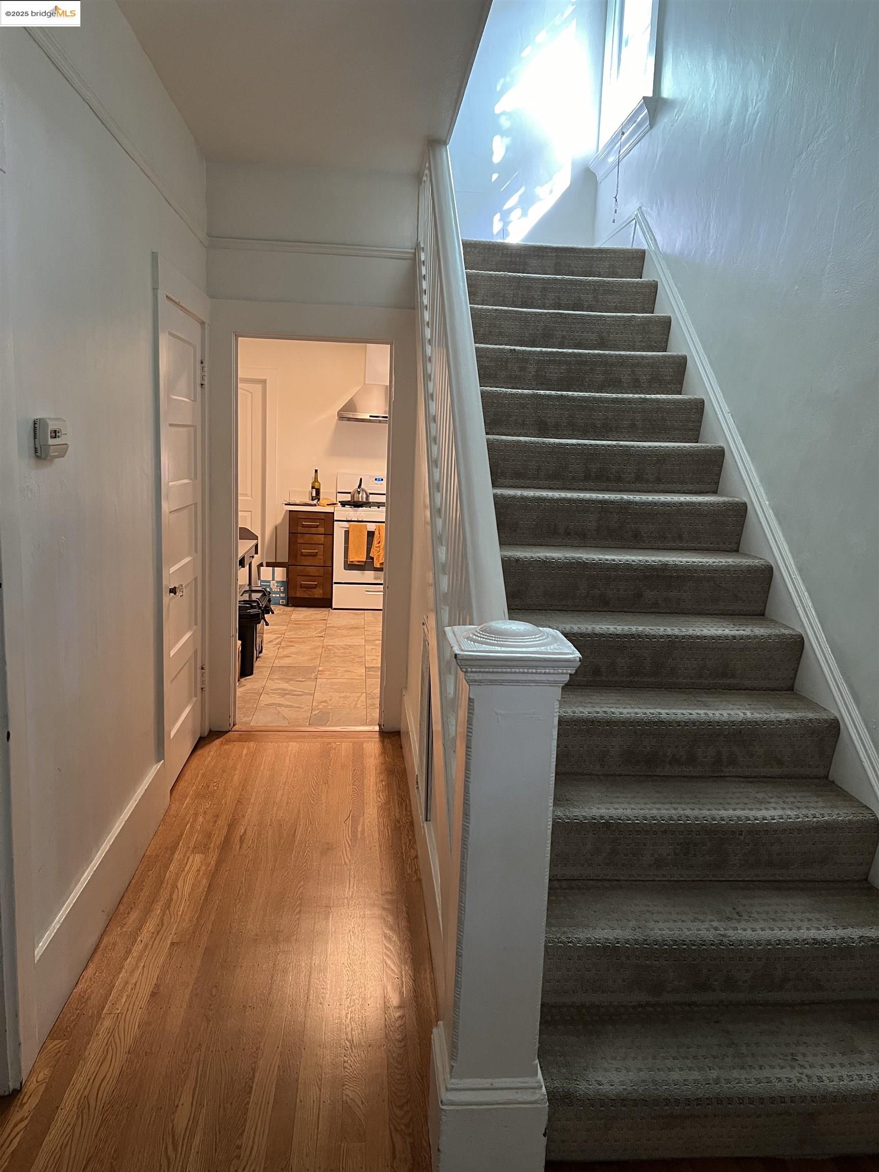 Detail Gallery Image 2 of 16 For 1941 Cedar St, Berkeley,  CA 94709 - 5 Beds | 3 Baths