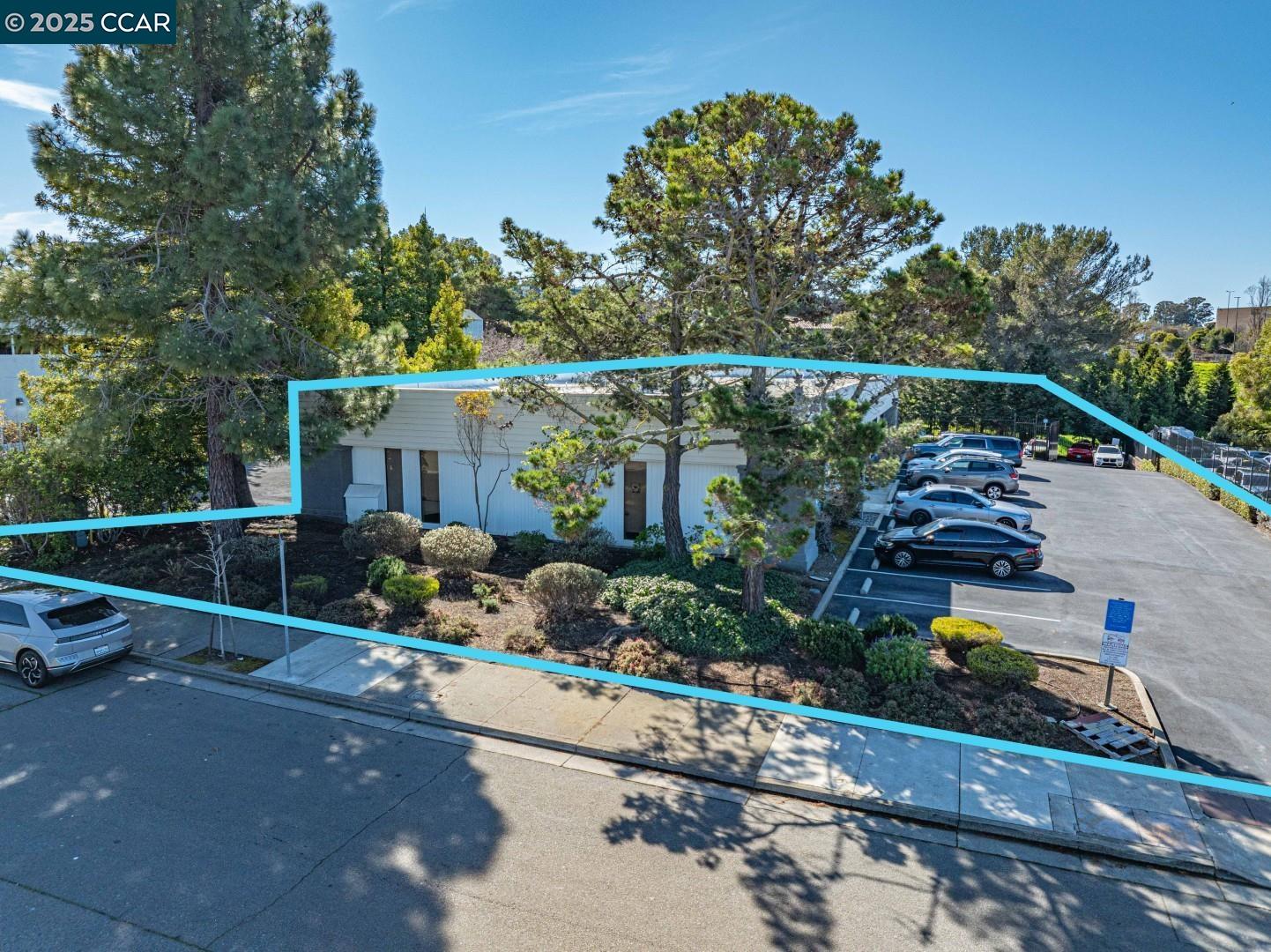 Detail Gallery Image 3 of 22 For 3211 Auto Plz, Richmond,  CA 94806 - – Beds | – Baths