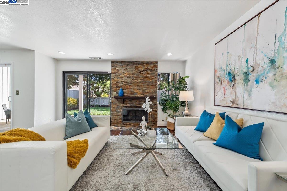 Photo #5: 41089609 Listing 