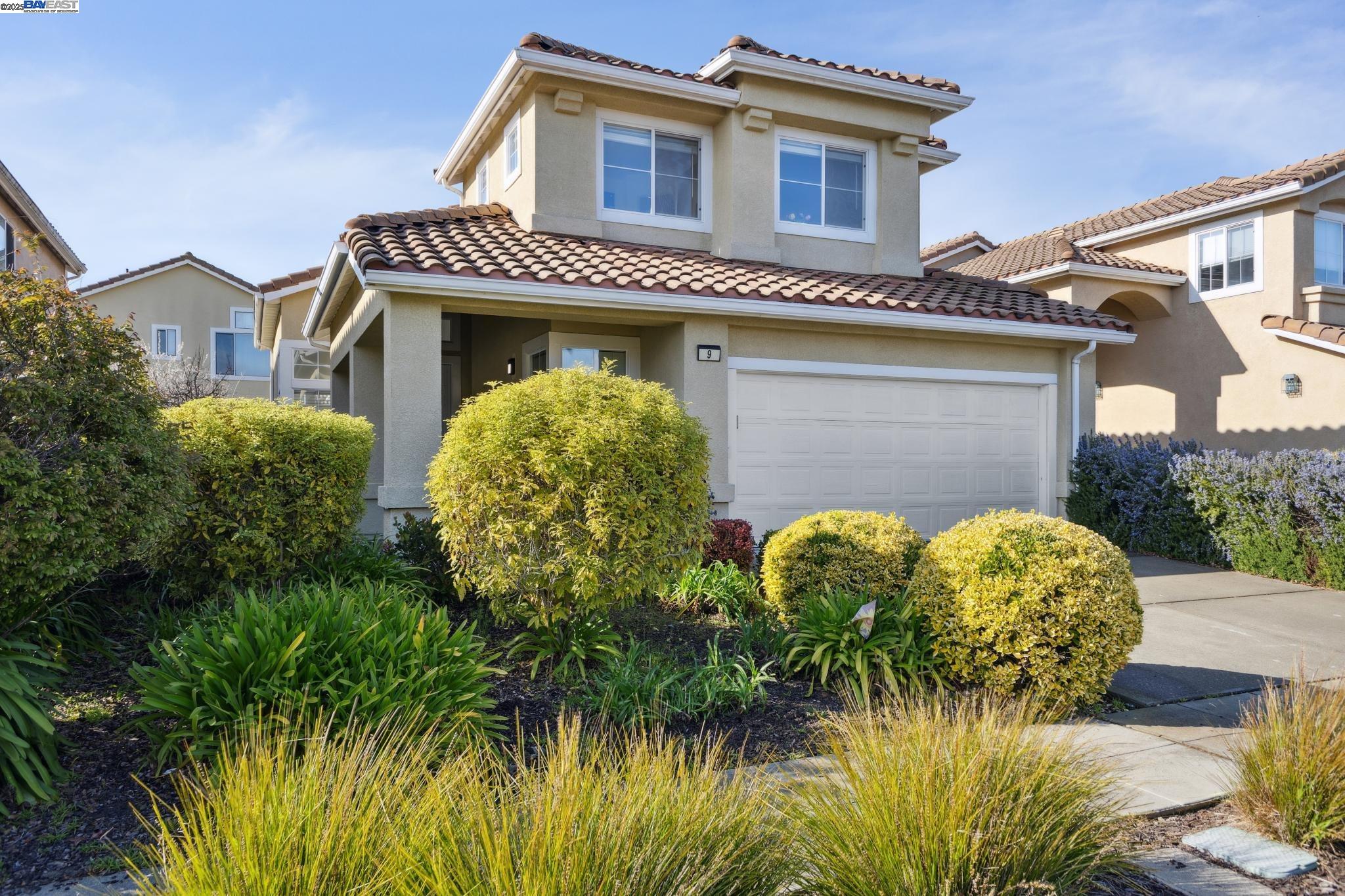 Detail Gallery Image 1 of 1 For 9 Cotella Ct, Alameda,  CA 94502 - 3 Beds | 2/1 Baths
