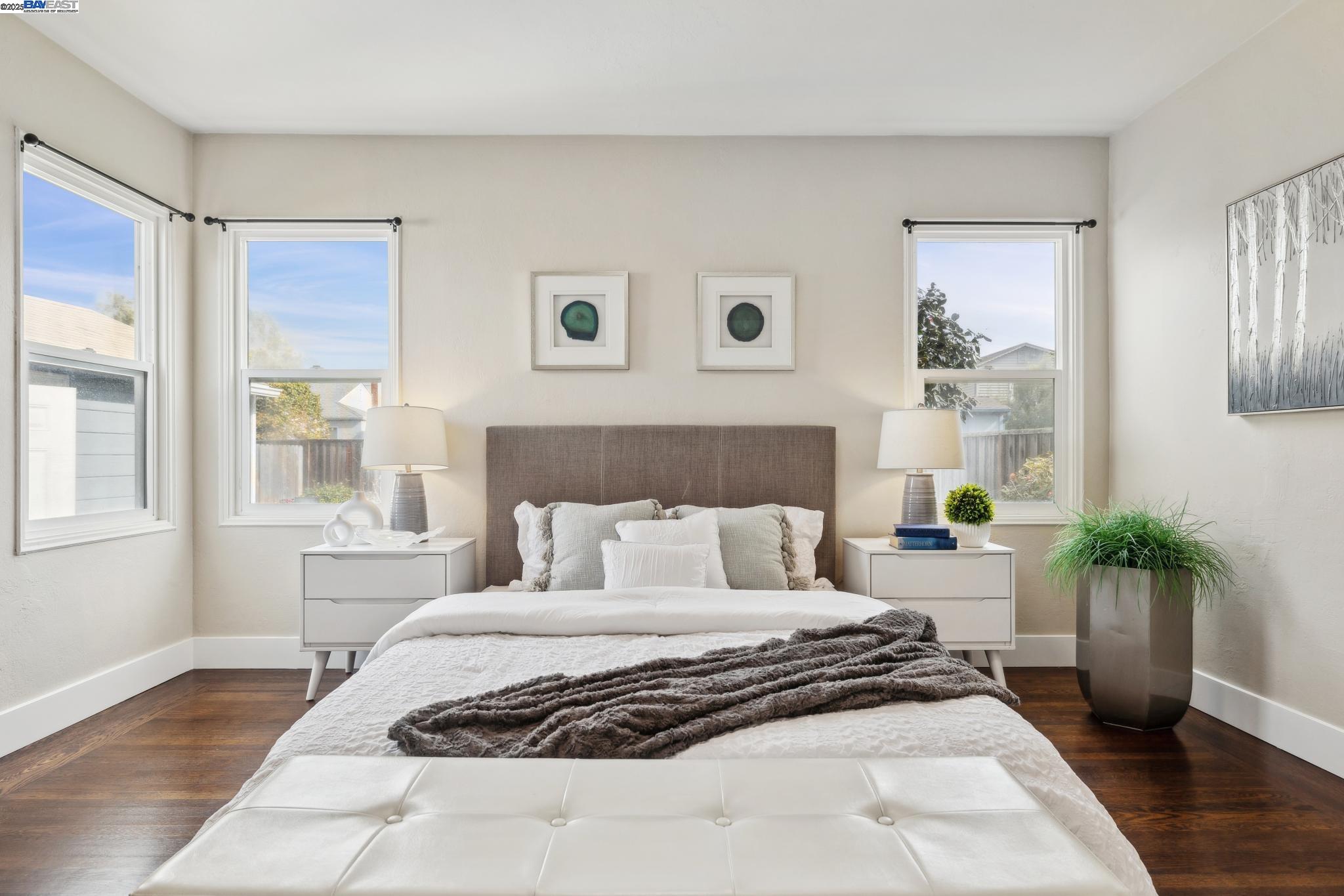 Detail Gallery Image 20 of 53 For 215 Central Ave, Alameda,  CA 94501 - 2 Beds | 1 Baths