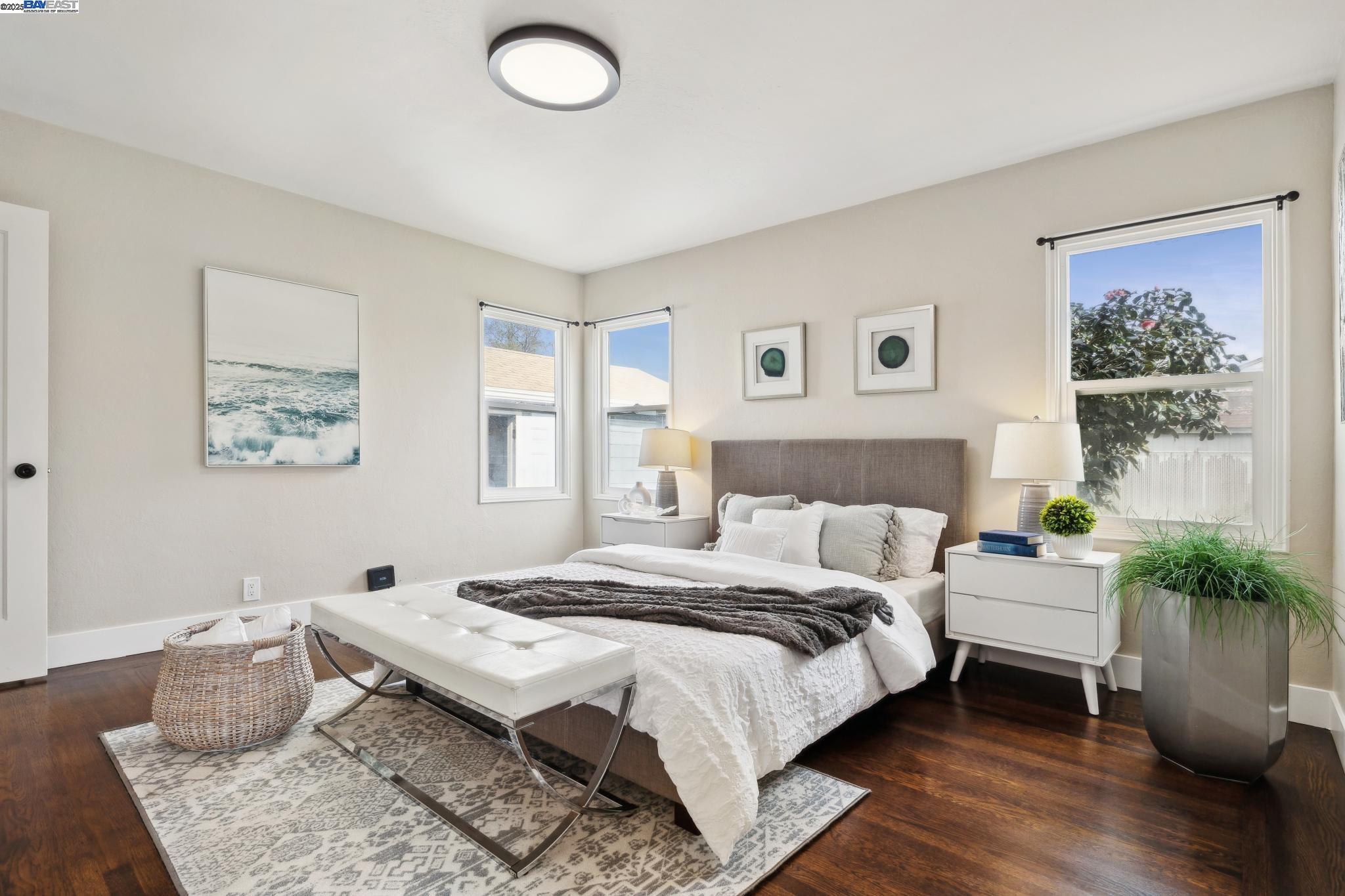 Detail Gallery Image 21 of 53 For 215 Central Ave, Alameda,  CA 94501 - 2 Beds | 1 Baths