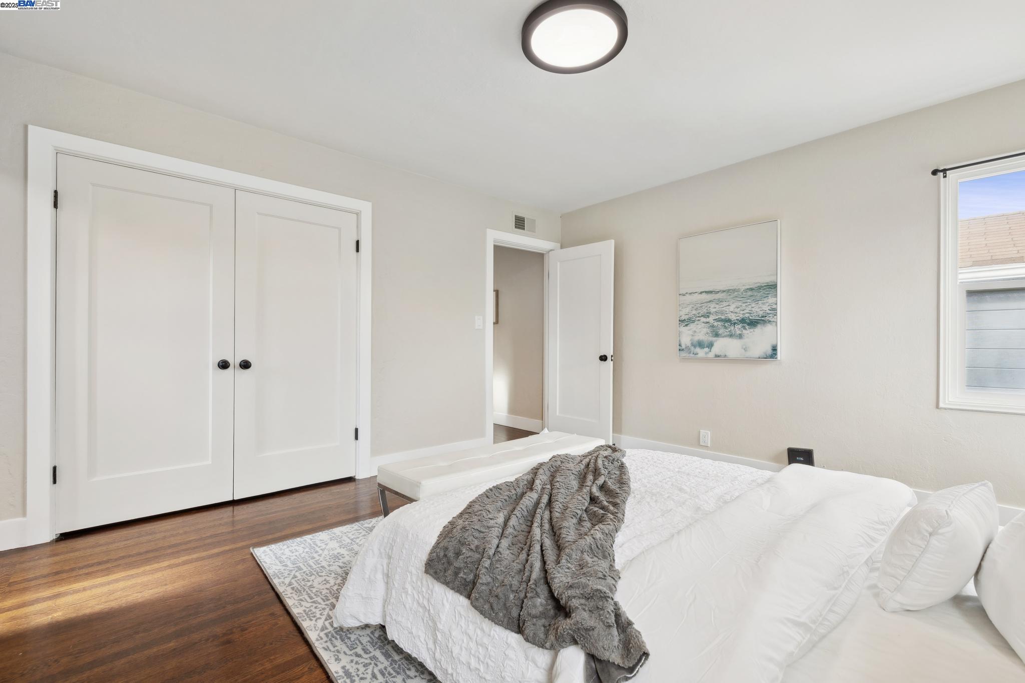 Detail Gallery Image 22 of 53 For 215 Central Ave, Alameda,  CA 94501 - 2 Beds | 1 Baths