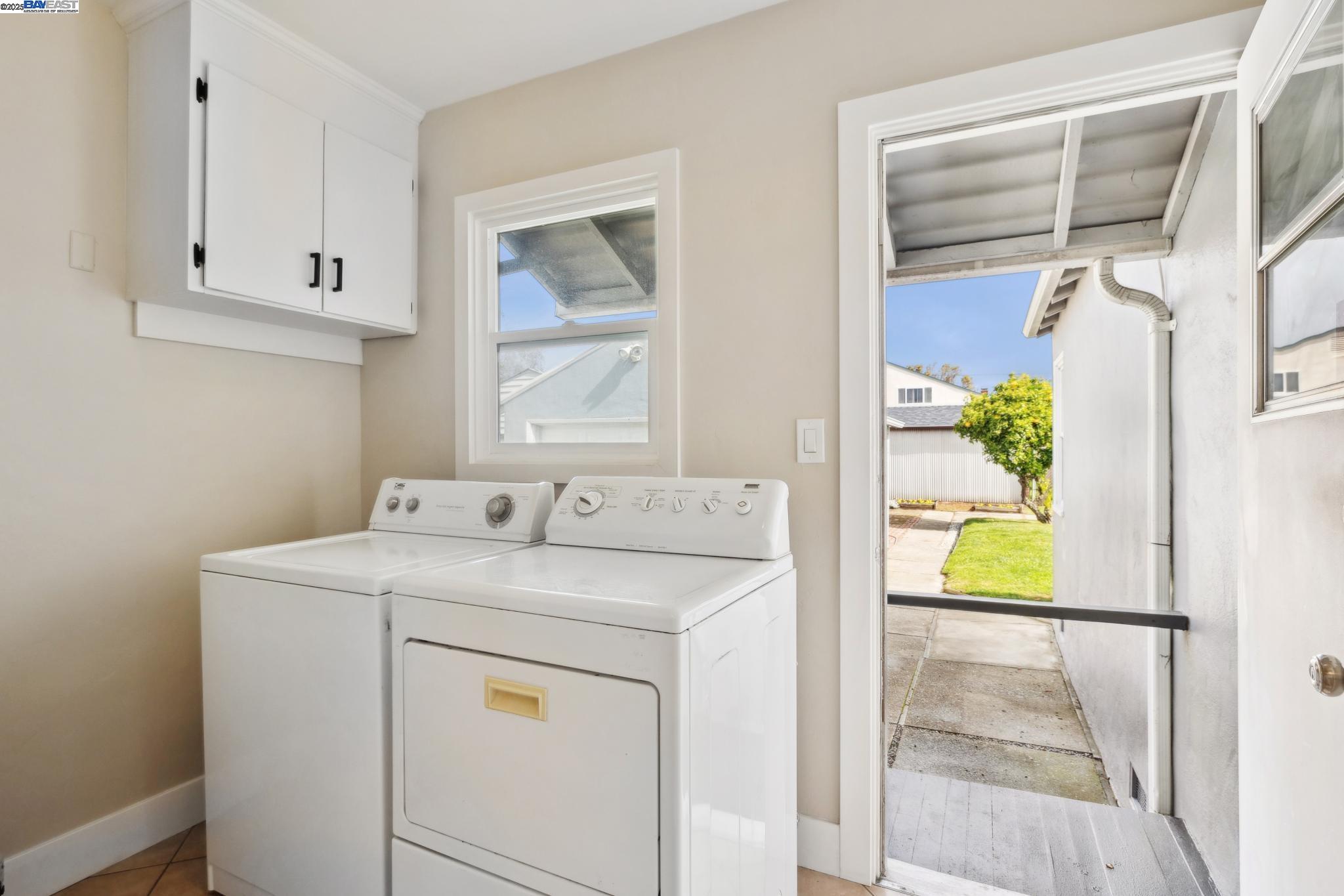 Detail Gallery Image 38 of 53 For 215 Central Ave, Alameda,  CA 94501 - 2 Beds | 1 Baths