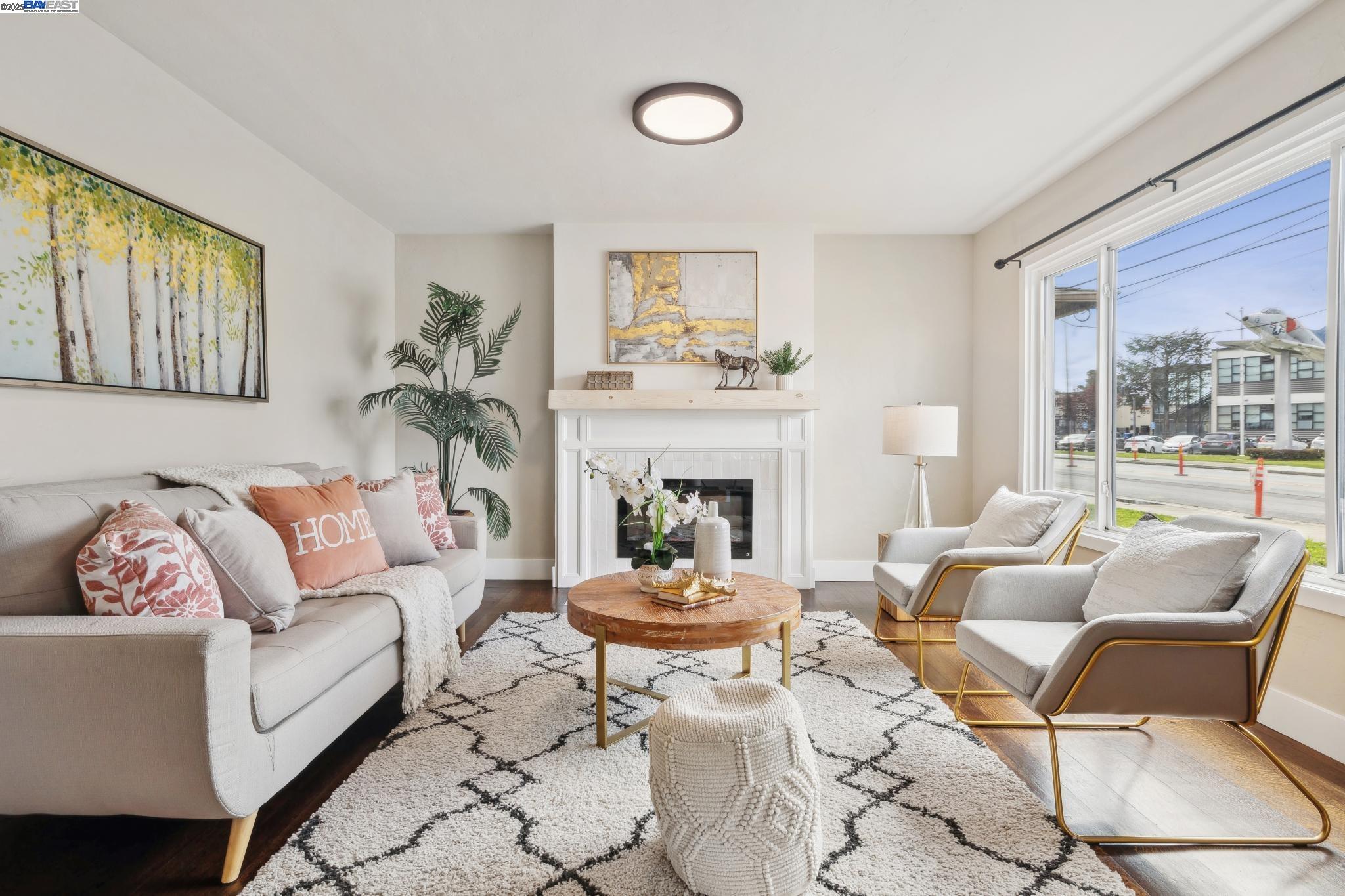 Detail Gallery Image 6 of 53 For 215 Central Ave, Alameda,  CA 94501 - 2 Beds | 1 Baths