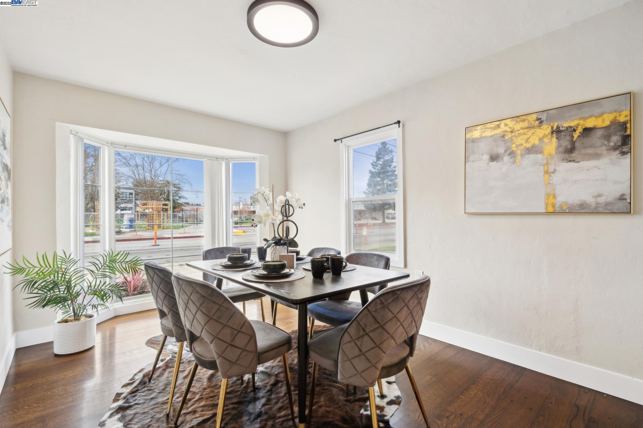 Detail Gallery Image 10 of 53 For 215 Central Ave, Alameda,  CA 94501 - 2 Beds | 1 Baths