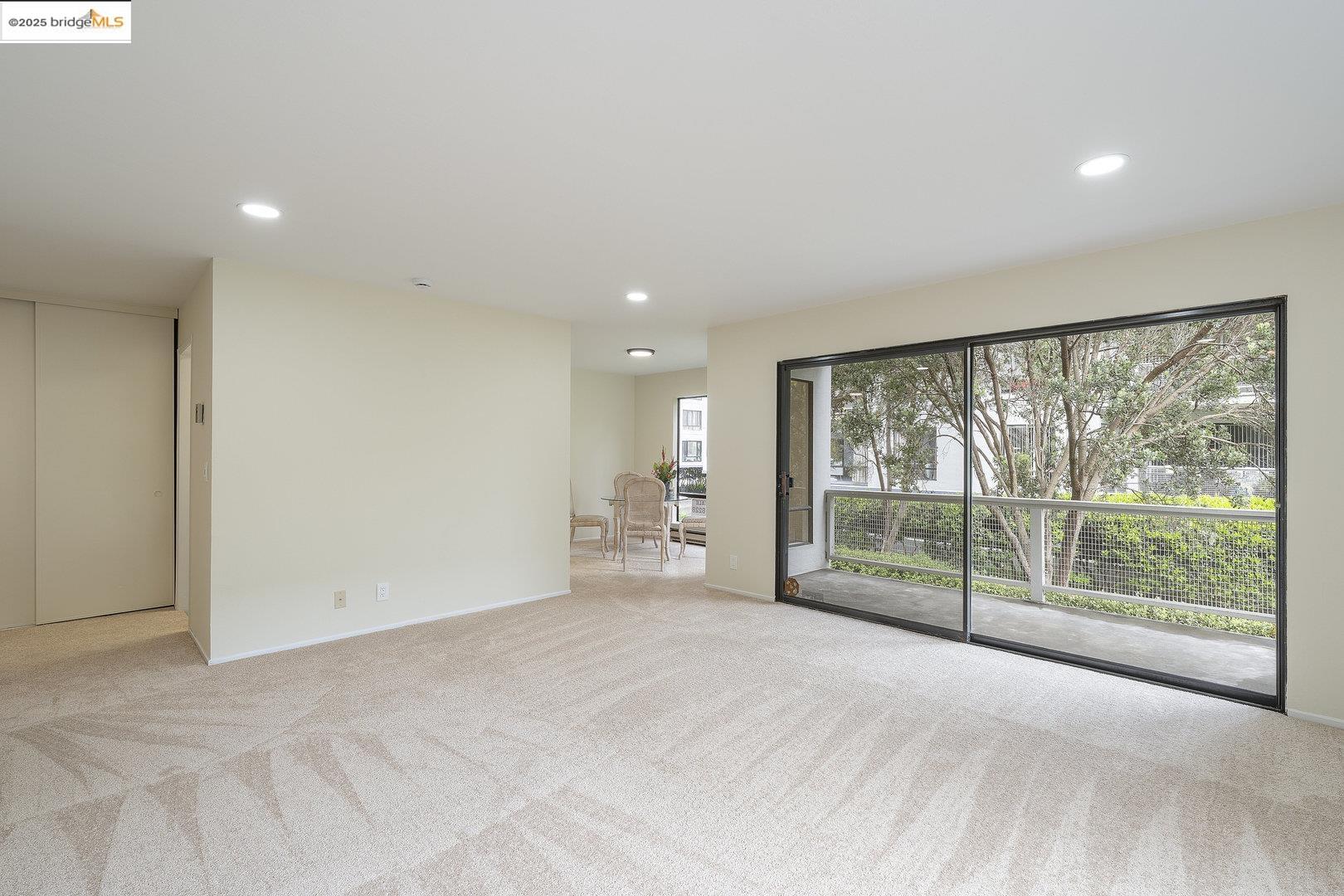 Detail Gallery Image 22 of 33 For 4 Admiral Dr #B-224,  Emeryville,  CA 94608 - 1 Beds | 1 Baths