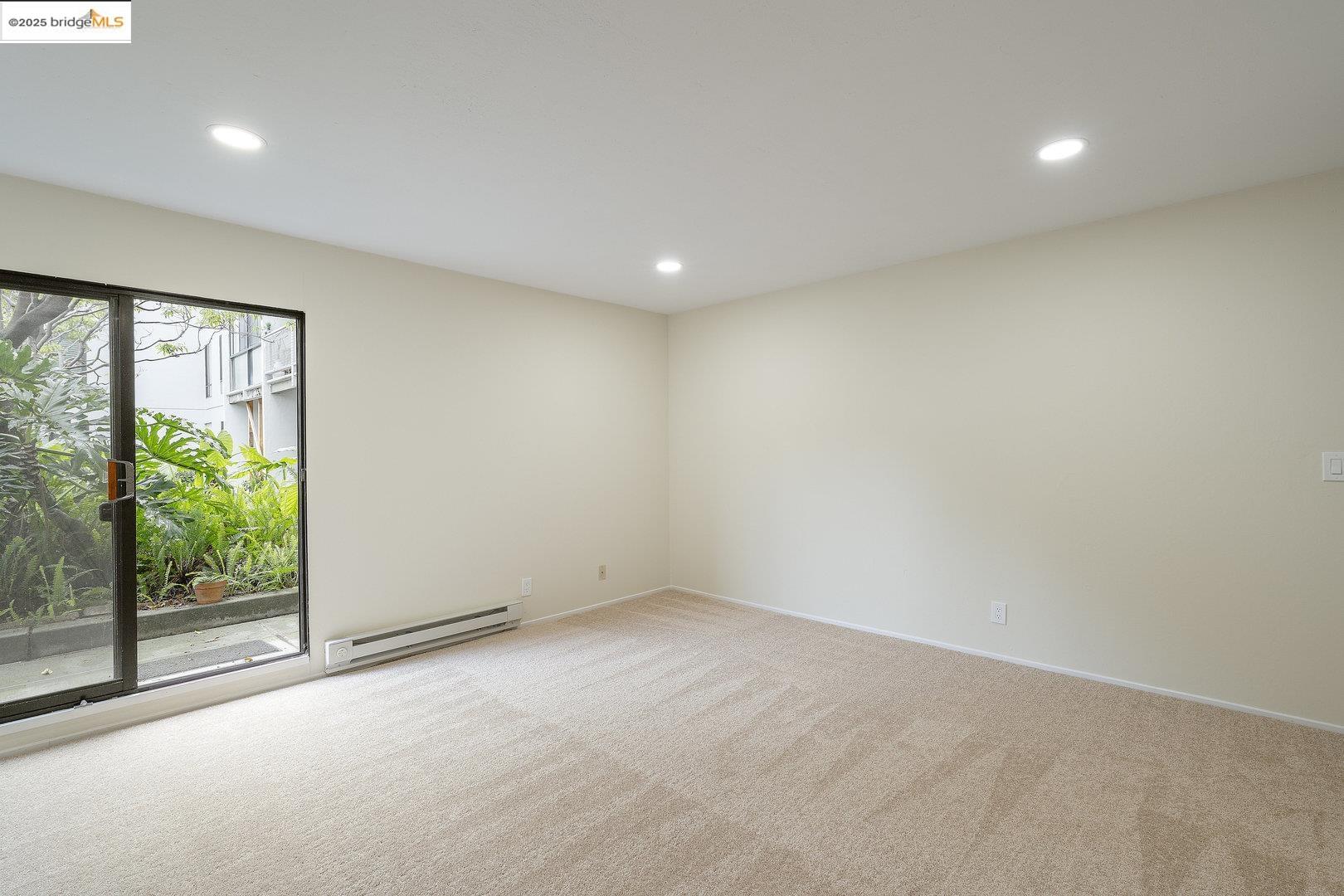 Detail Gallery Image 26 of 33 For 4 Admiral Dr #B-224,  Emeryville,  CA 94608 - 1 Beds | 1 Baths