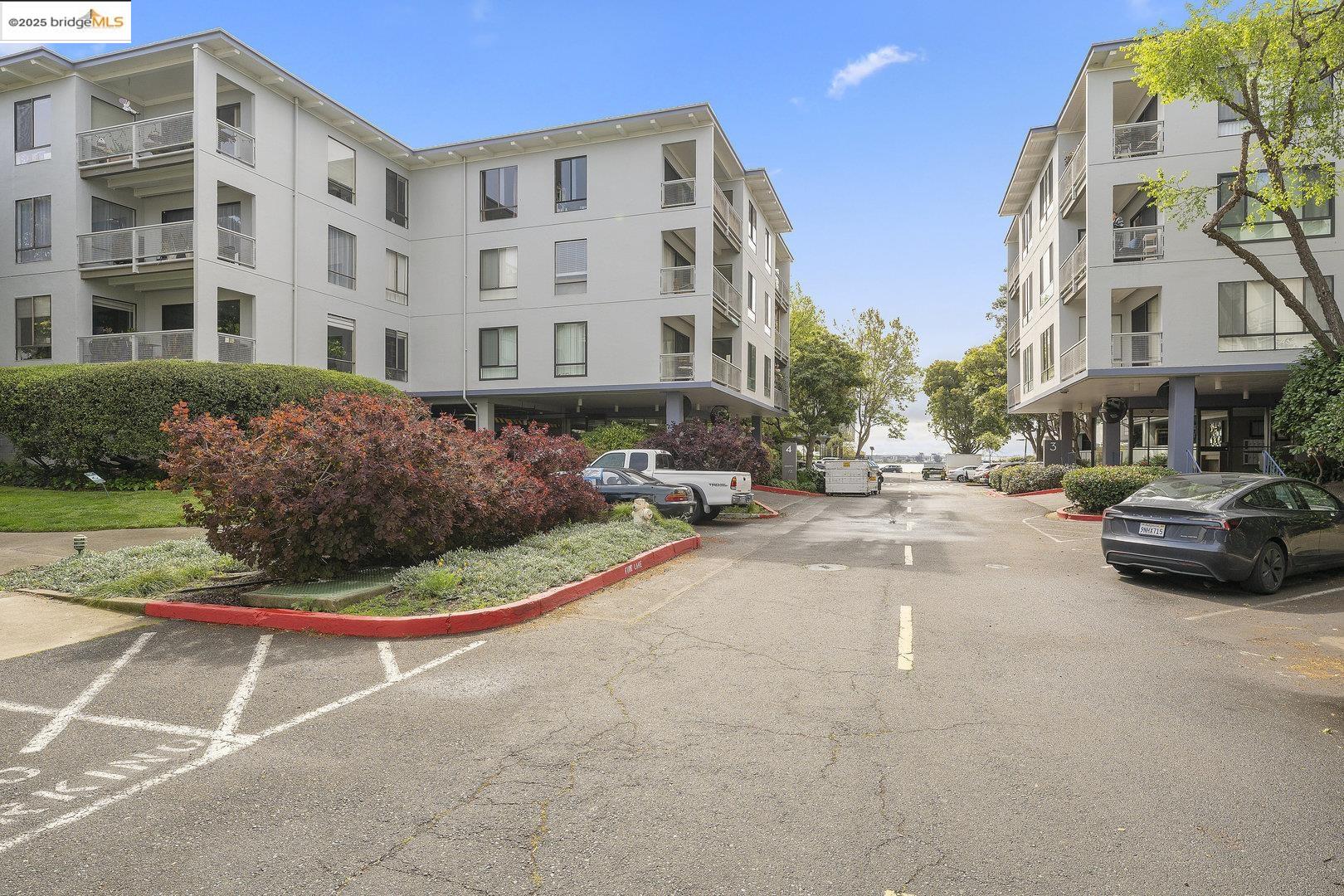 Detail Gallery Image 29 of 33 For 4 Admiral Dr #B-224,  Emeryville,  CA 94608 - 1 Beds | 1 Baths