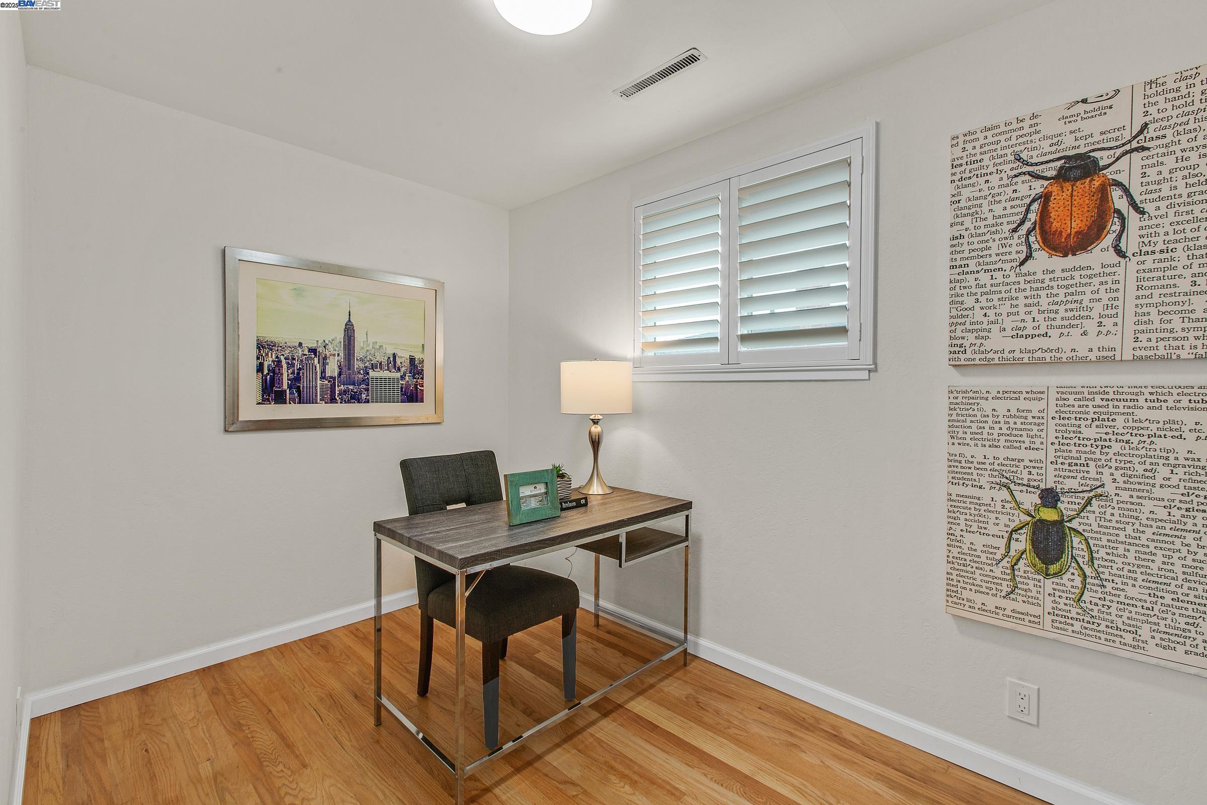 Detail Gallery Image 15 of 53 For 30847 Prestwick Ave, Hayward,  CA 94544 - 6 Beds | 2 Baths