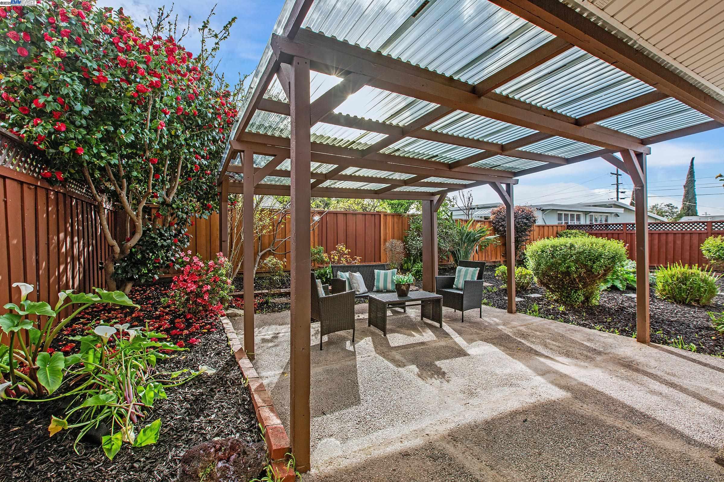 Detail Gallery Image 35 of 53 For 30847 Prestwick Ave, Hayward,  CA 94544 - 6 Beds | 2 Baths