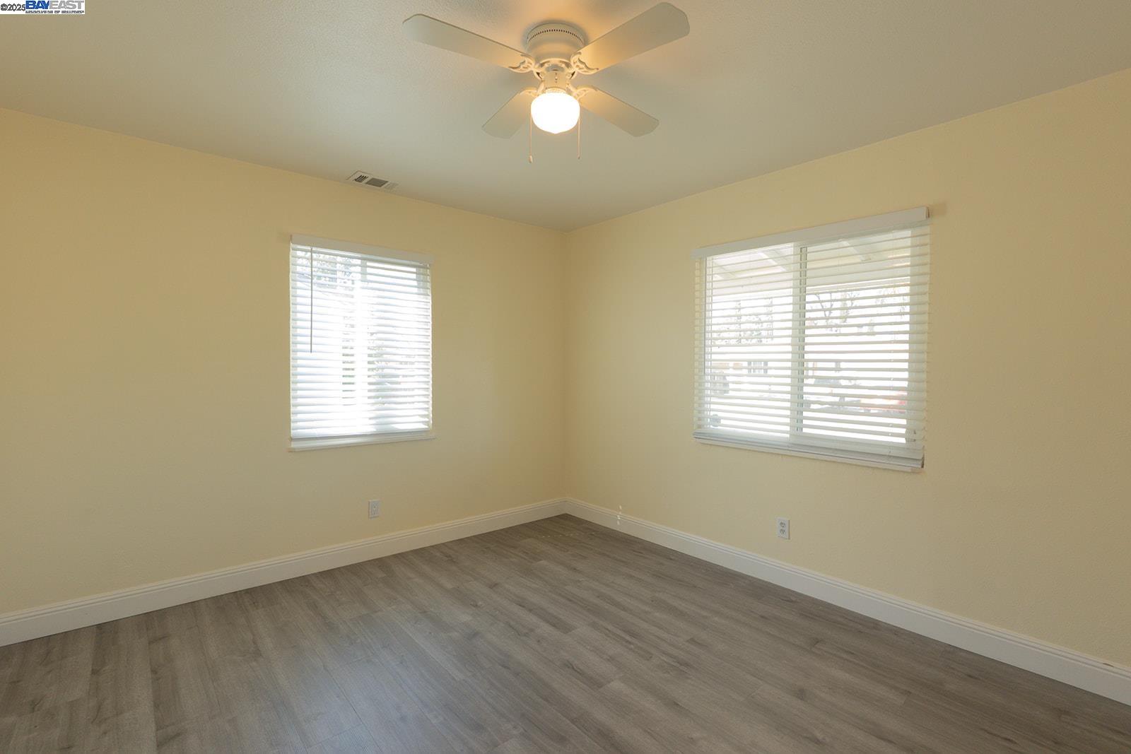 Detail Gallery Image 14 of 32 For 2410 Lucerne, Stockton,  CA 95203 - 3 Beds | 1 Baths