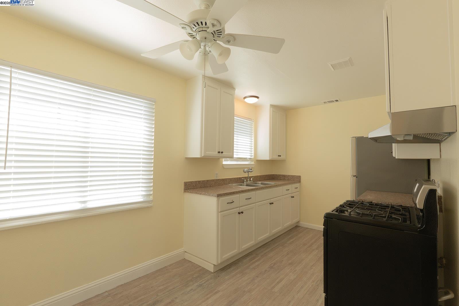 Detail Gallery Image 27 of 32 For 2410 Lucerne, Stockton,  CA 95203 - 3 Beds | 1 Baths