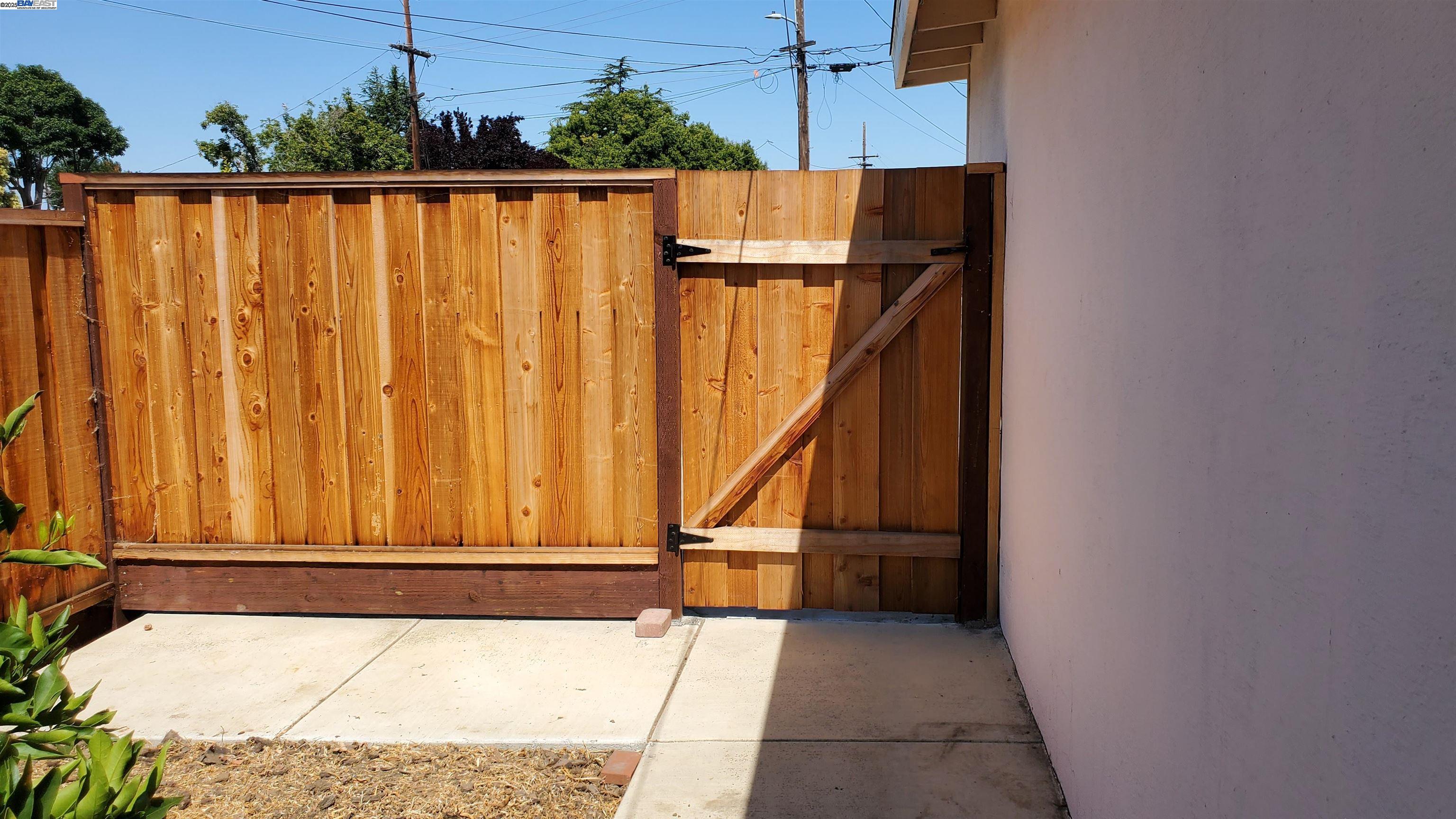 Detail Gallery Image 7 of 39 For 4186 Hawkins St, Fremont,  CA 94538 - 4 Beds | 2 Baths