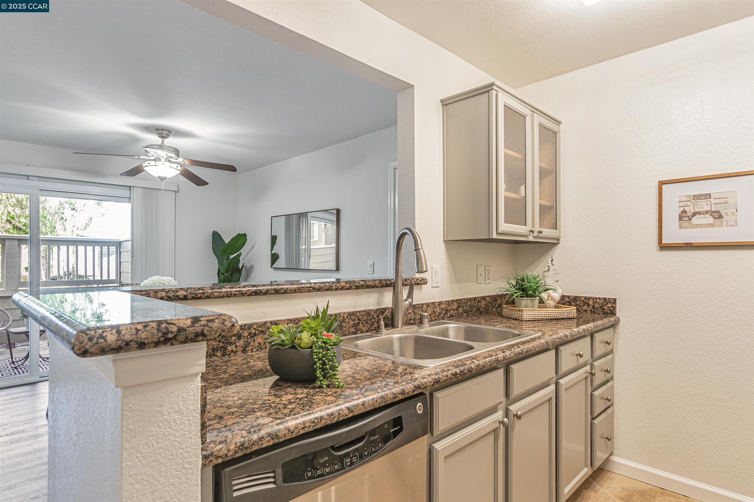 Detail Gallery Image 16 of 36 For 225 Reflections Dr #15,  San Ramon,  CA 94583 - 1 Beds | 1 Baths