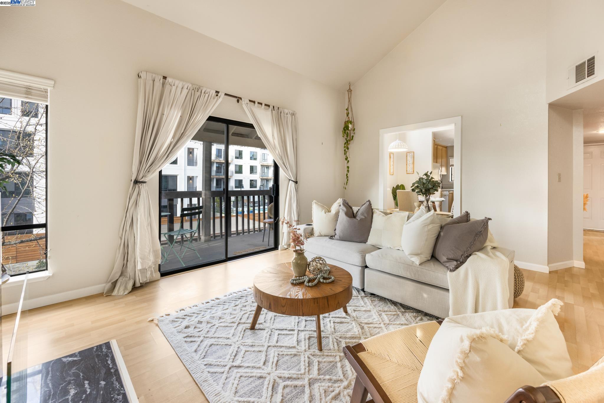 Photo #2: 41089667 Listing 
