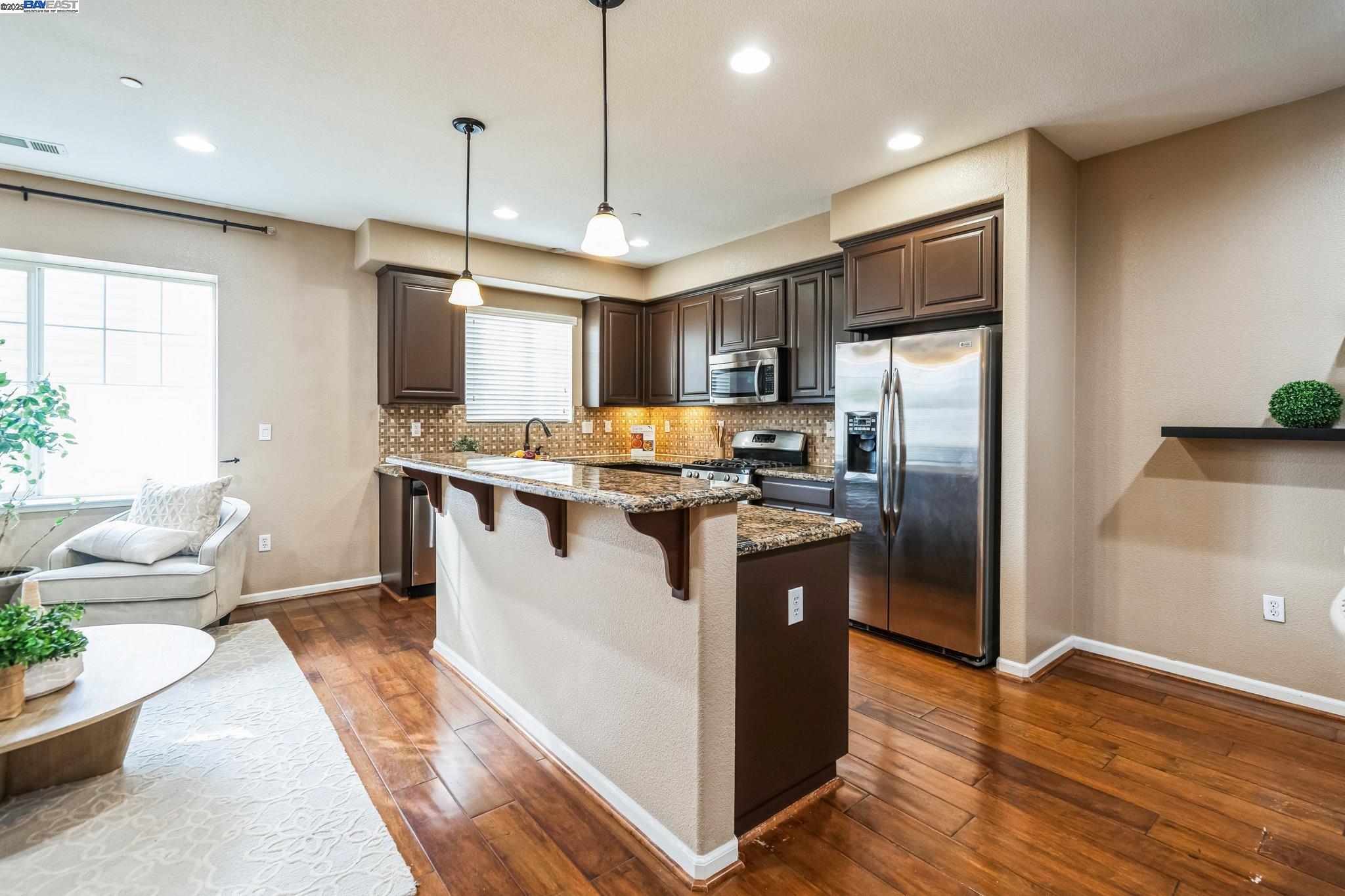 Detail Gallery Image 14 of 33 For 2777 Lavender Ter, San Jose,  CA 95111 - 3 Beds | 2/1 Baths